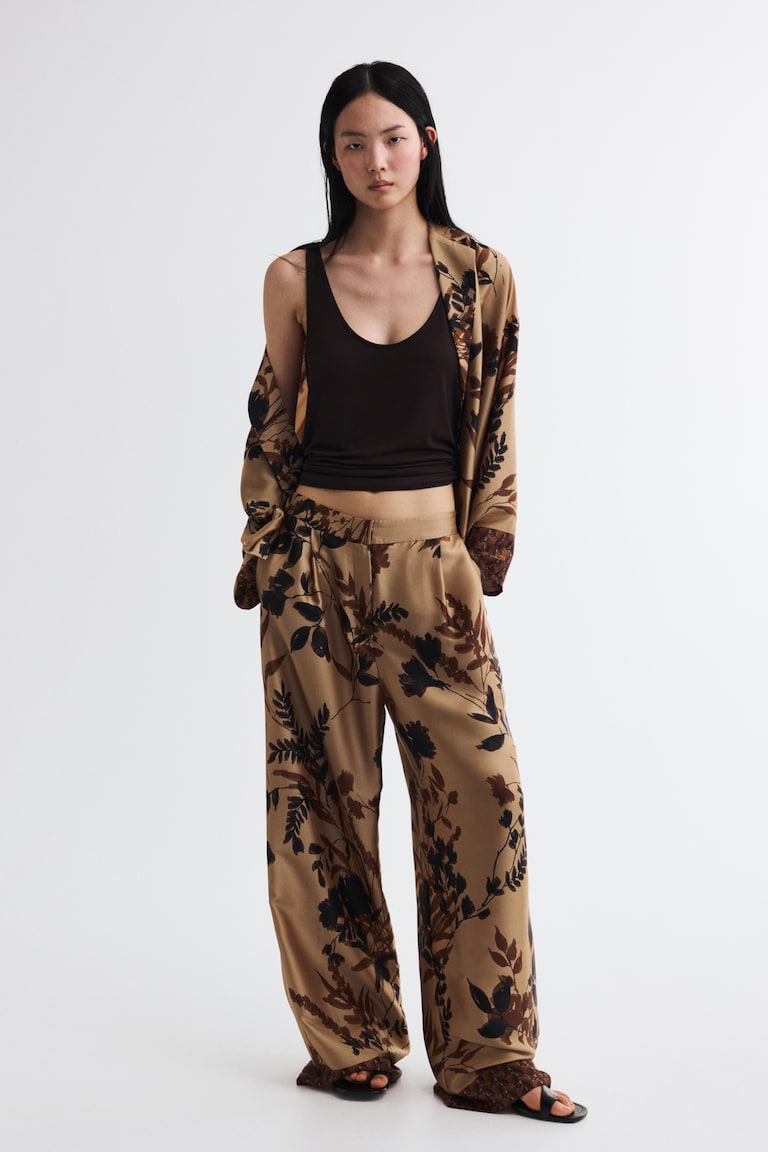 Pantalone od satenskog kepera s faltama