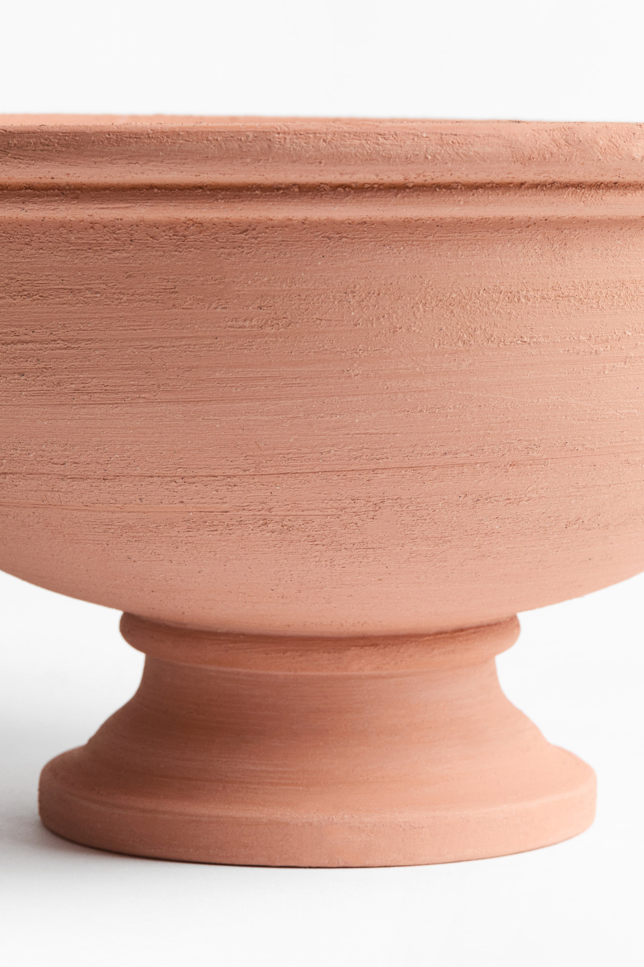 Wide footed terracotta plant pot
