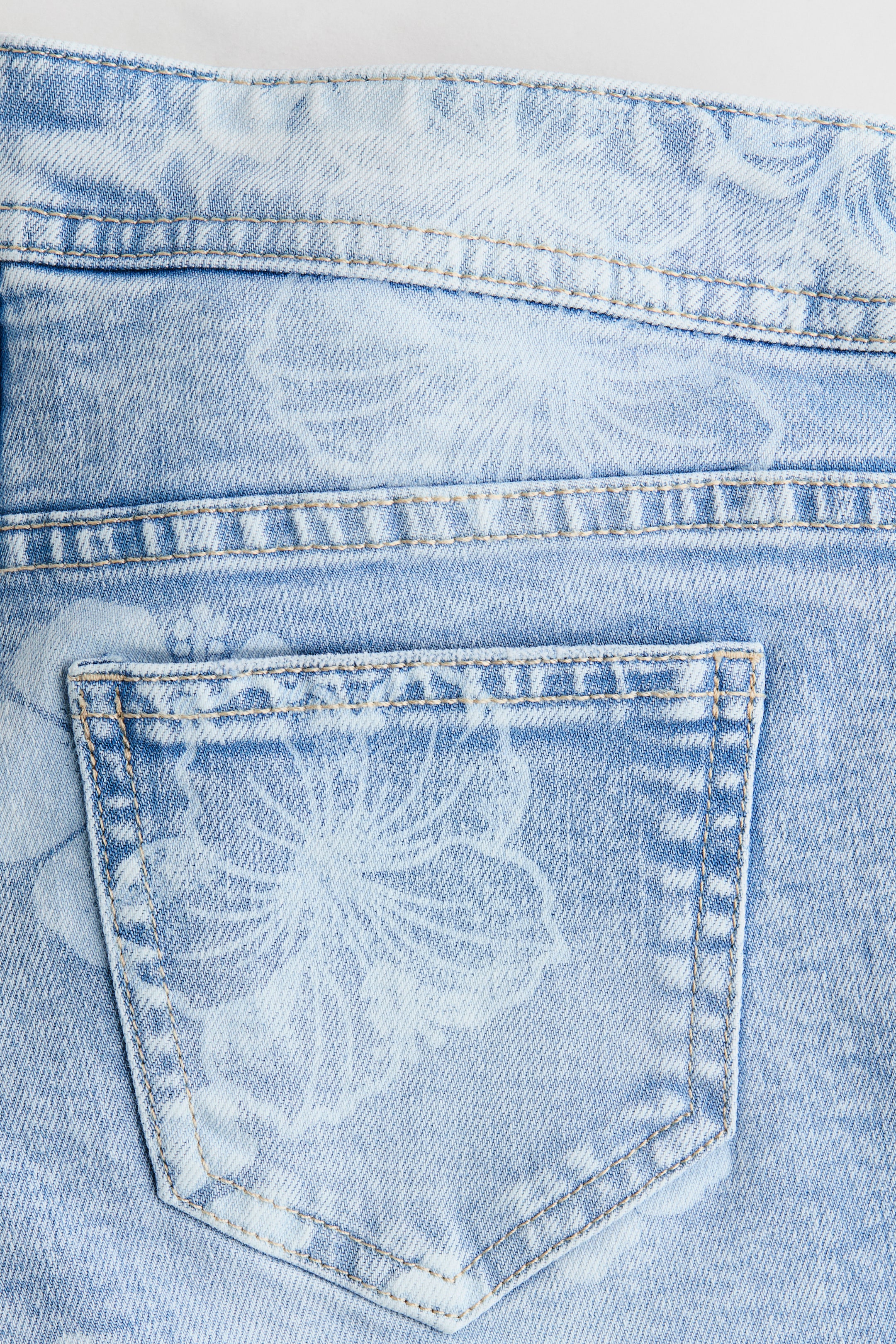 Jupe-short croisée en denim