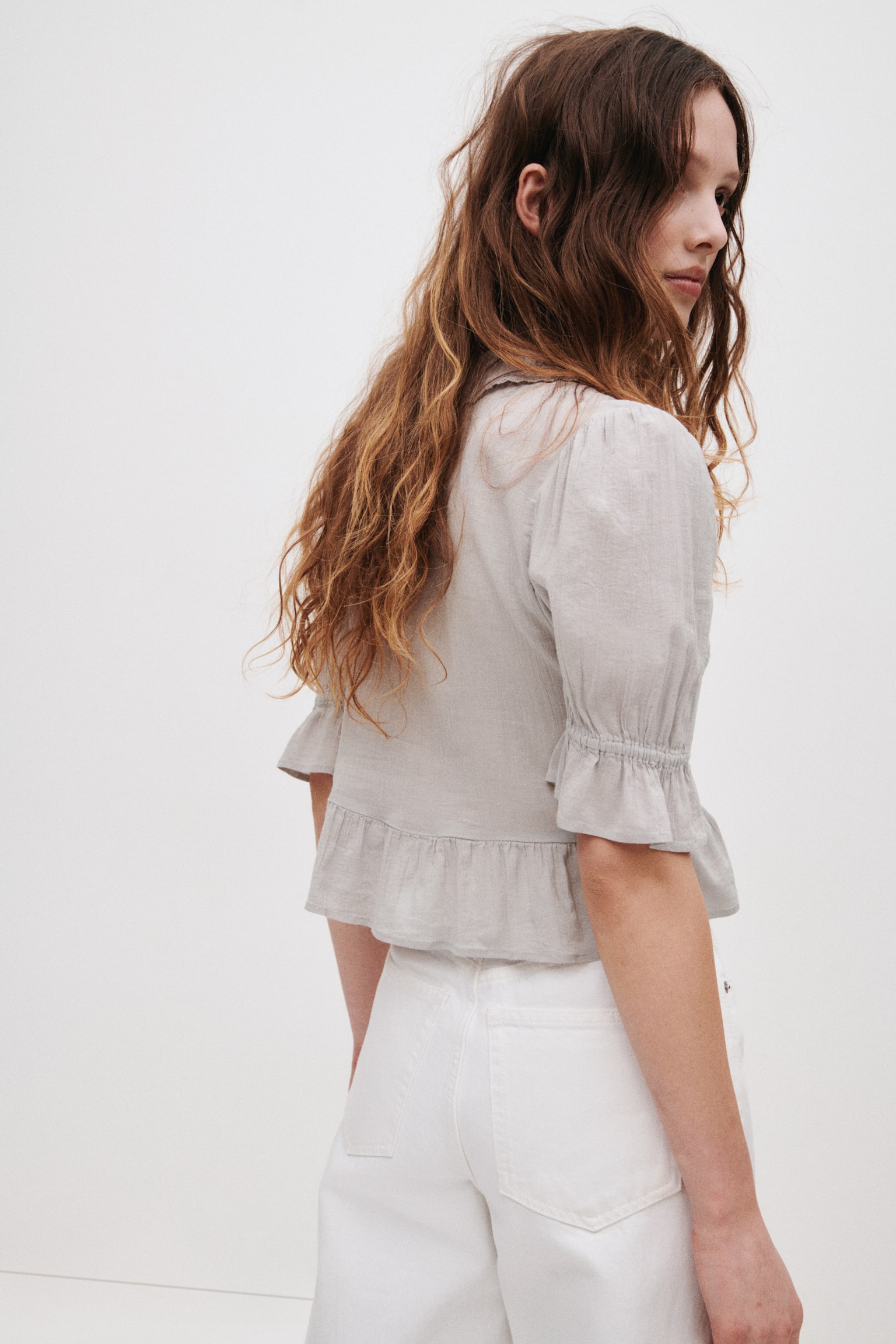 Ruffle-Trimmed Blouse - Light gray/White - 4