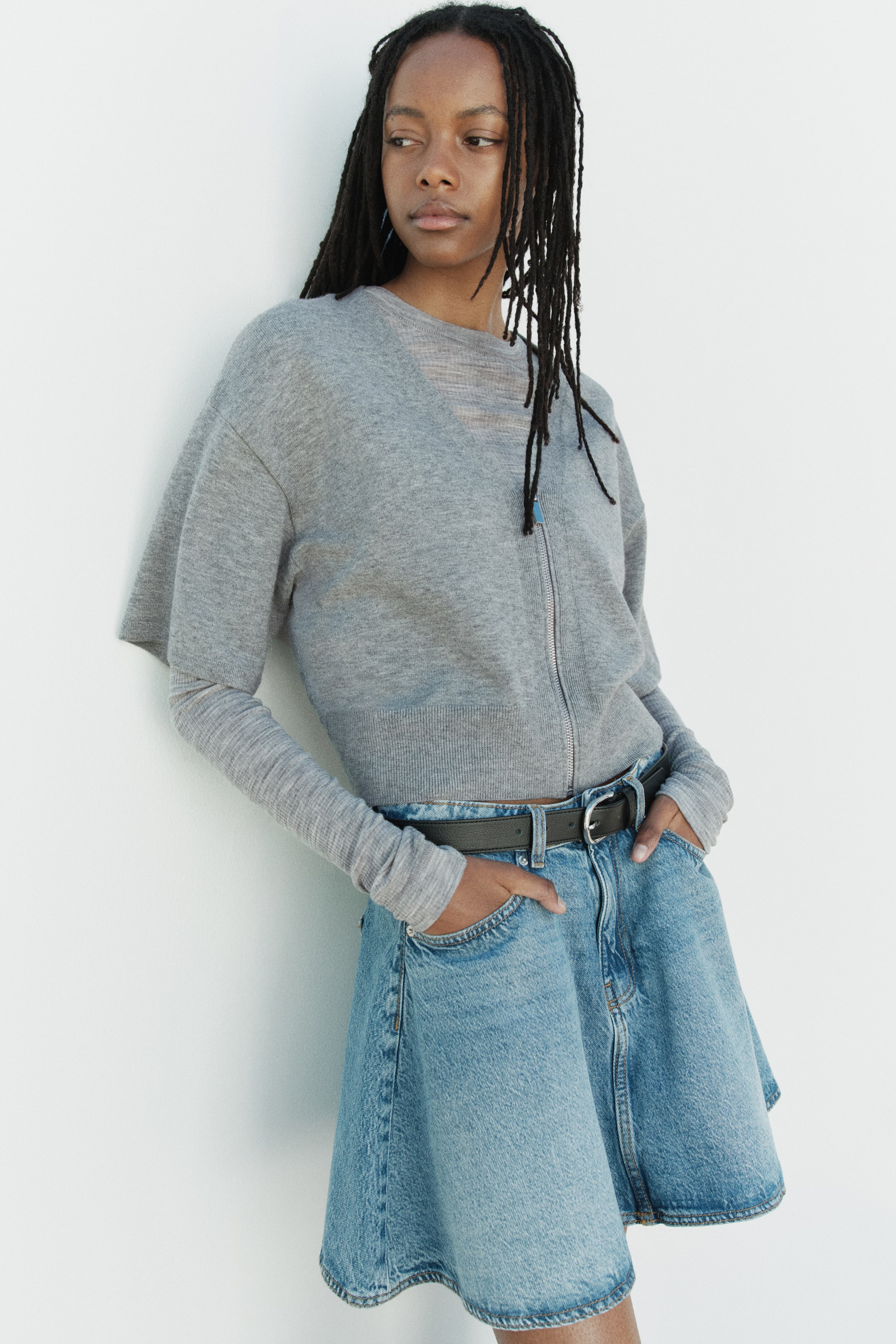 Short-Sleeved Cardigan with Zipper