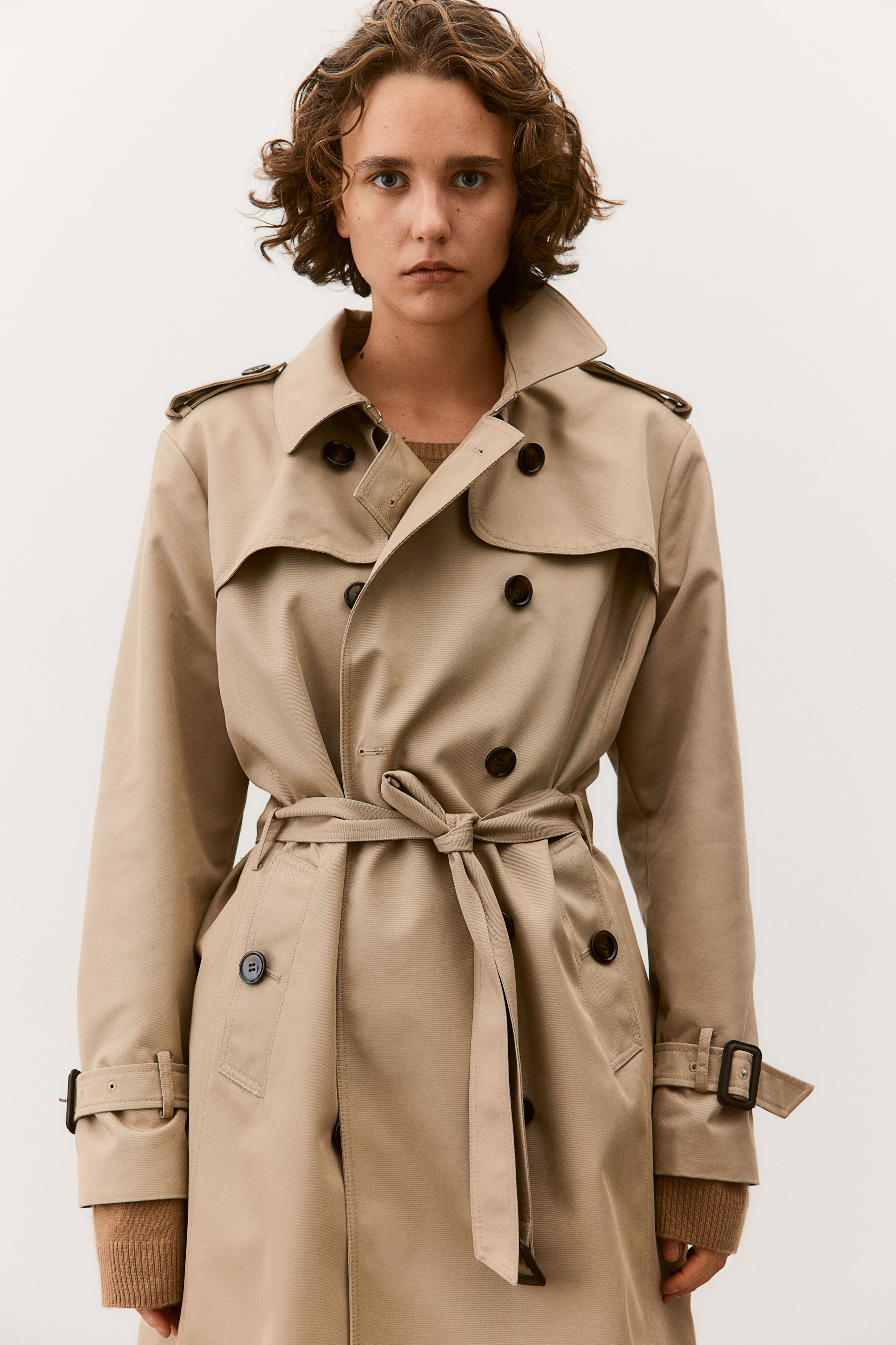 Knee length trench coat Beige Ladies H M GB