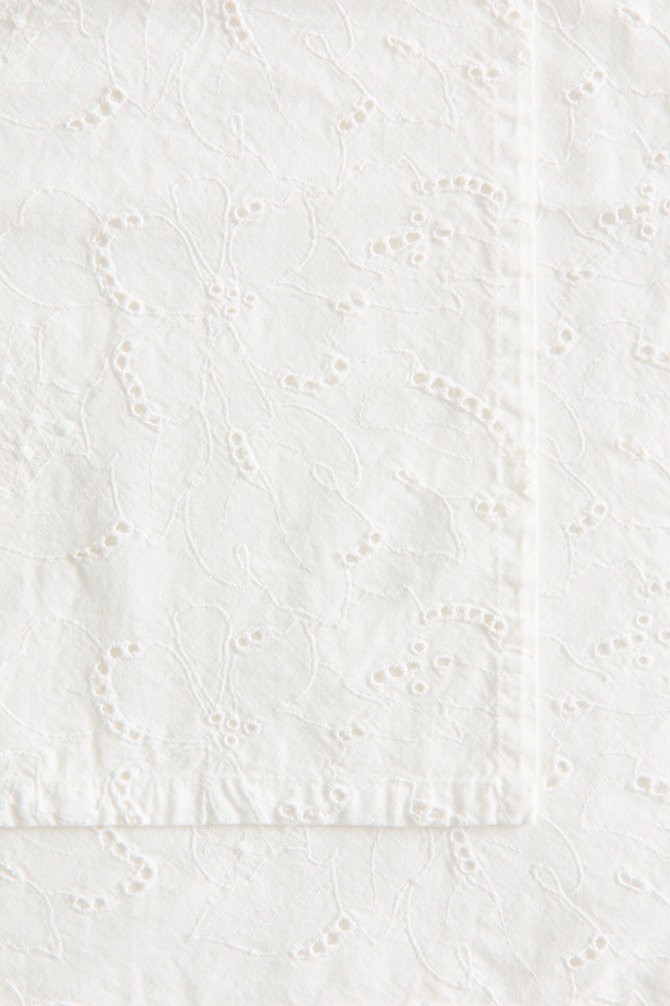 2-Pack Napkins with Eyelet Embroidery - Thumbnail 5