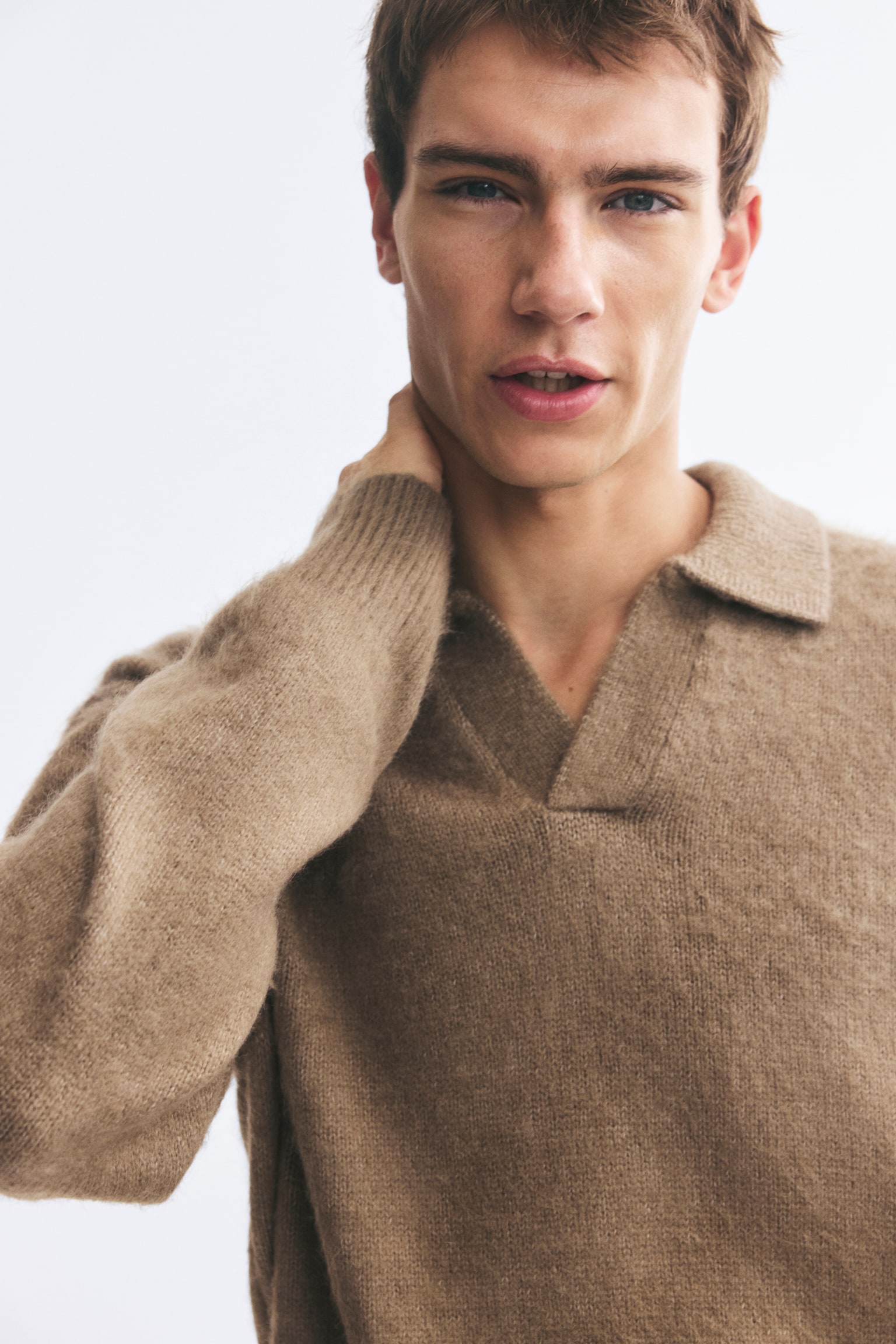 Мужской свитер H&M Relaxed-Fit Wool-Blend Polo Sweater, цвет: Тёмный бежевый — фото 5