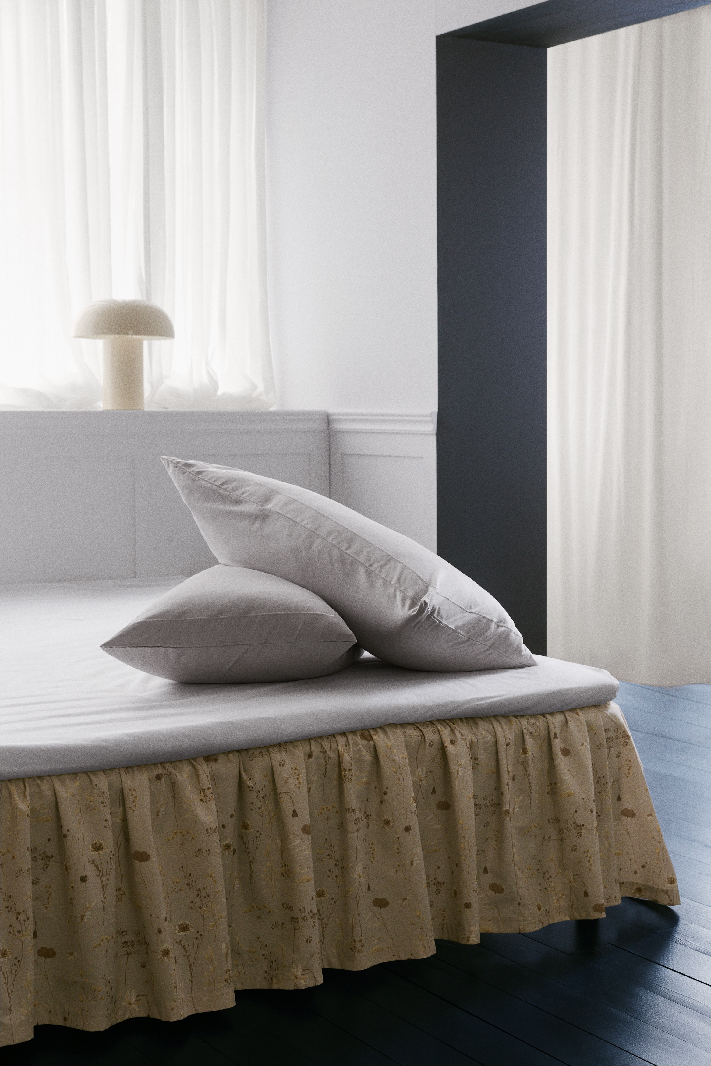 Parivuoteen / king size -koon helmalakana - Vaaleanbeige/Kukikas/Kermanvaalea/Raidallinen/Valkoinen/Kermanvaalea/Kukikas/Vaaleanbeige/Valkoinen/Sinikukikas