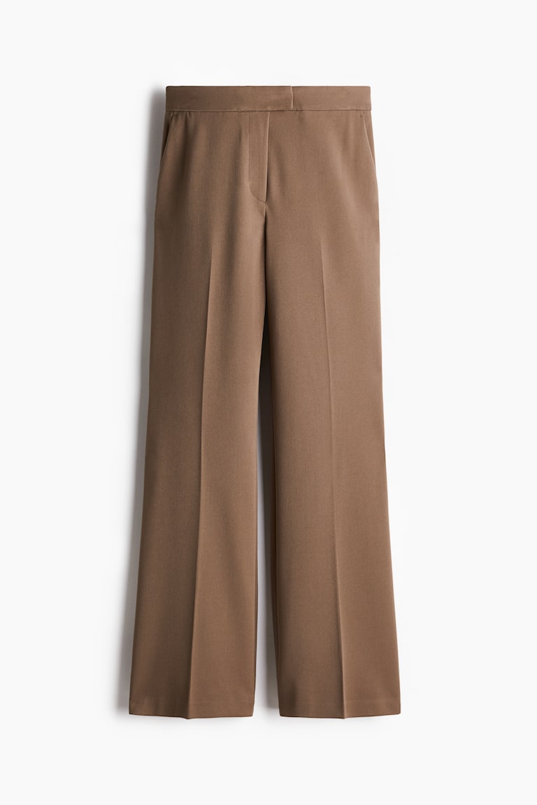 Pantalone sa zvonastim nogavicama