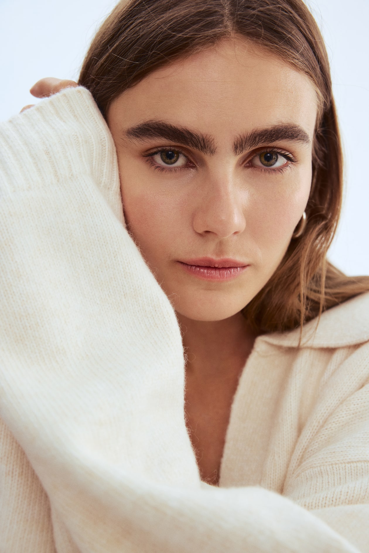 Fine-knit Collared Sweater - image 3