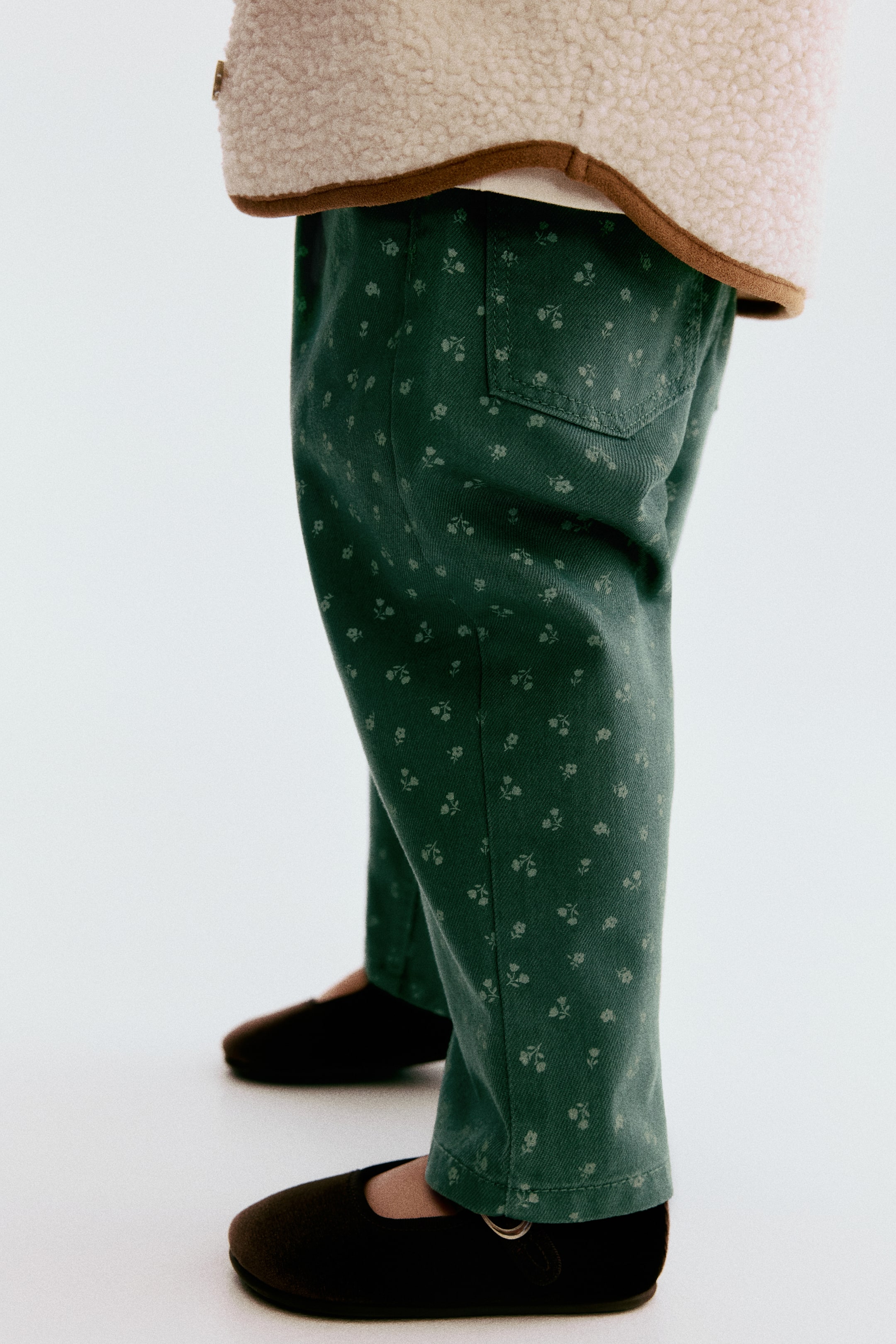 Детские джинсы H&M Printed twill trousers — фото 4
