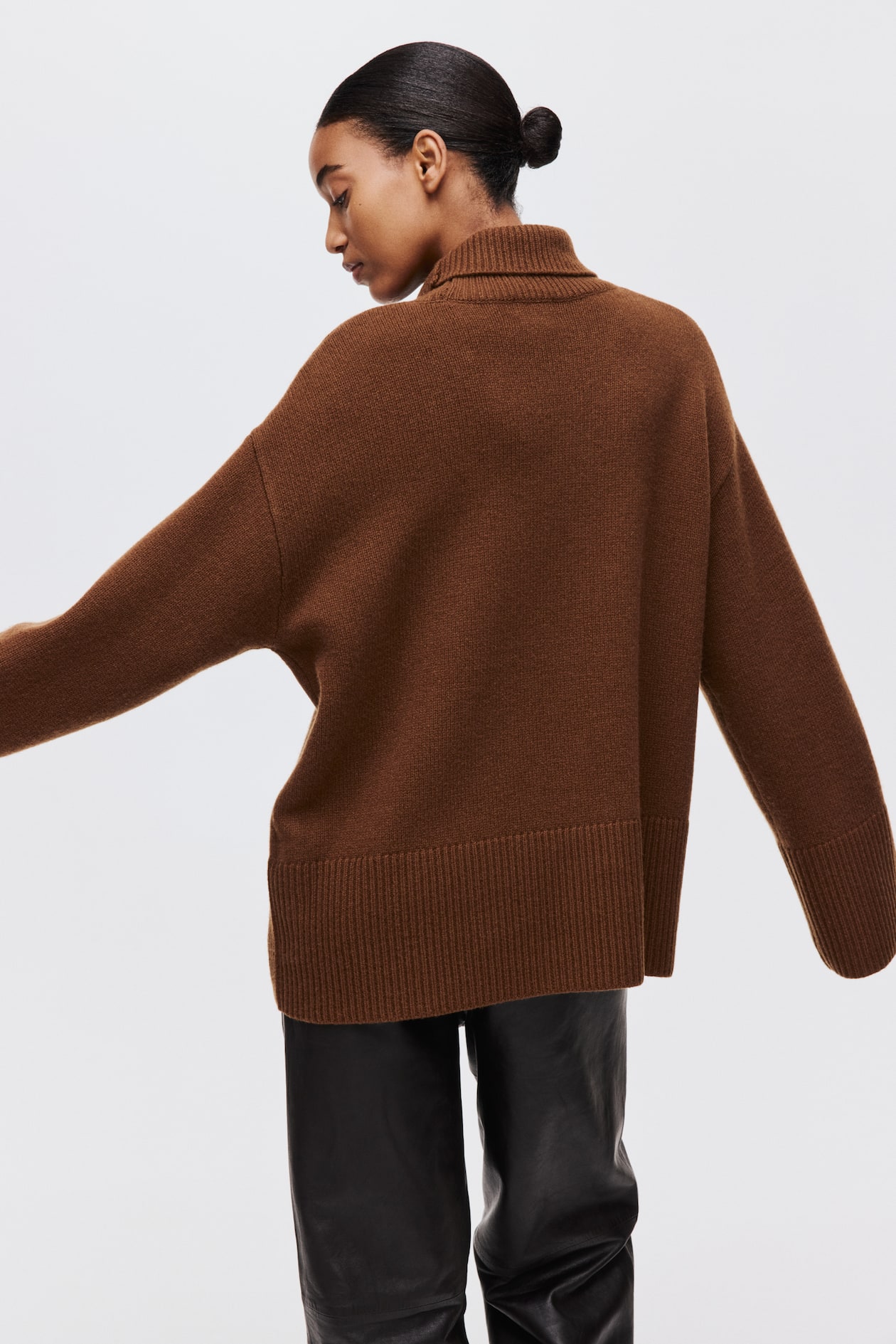 Cashmere-Blend Turtleneck Sweater - image 5