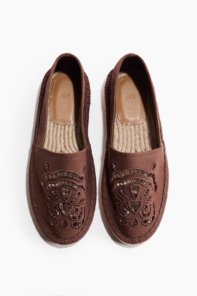 Espadrilles avec broderie anglaise - Marron foncé/Blanc/Vert kaki - 3