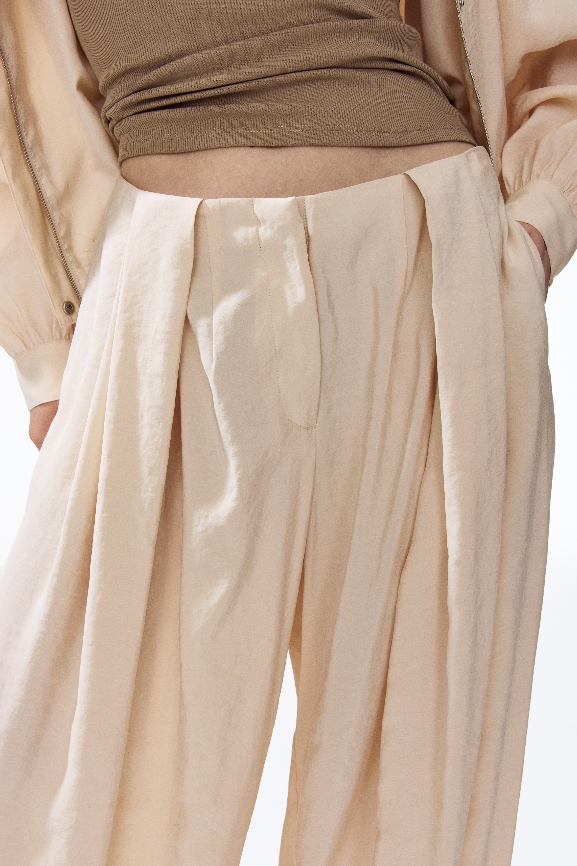 Balloon-leg modal trousers