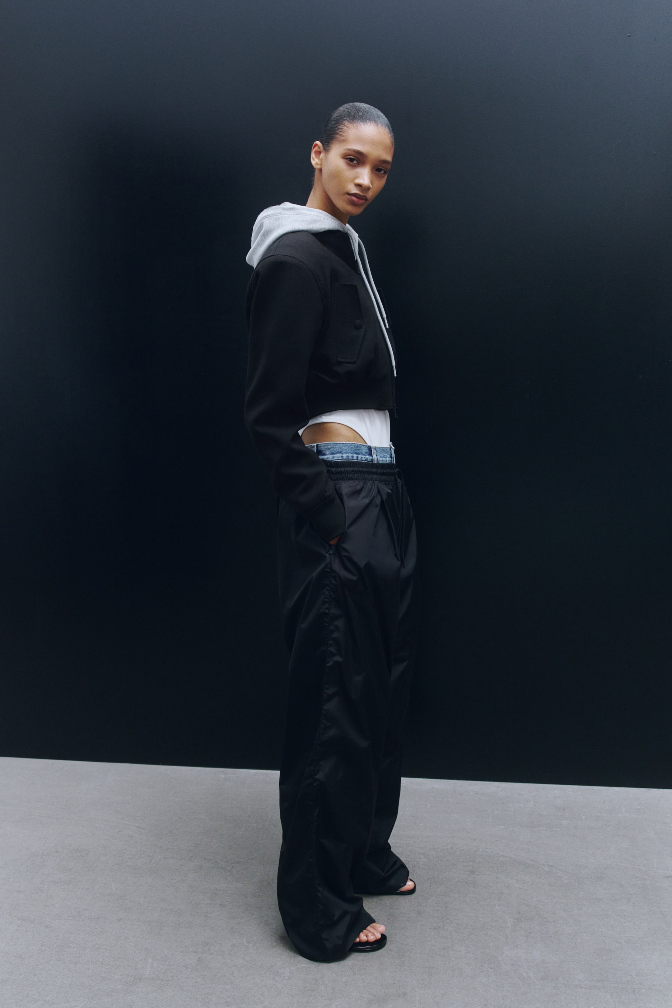 Женские куртки H&M Cropped Wool Bomber Jacket — фото 3