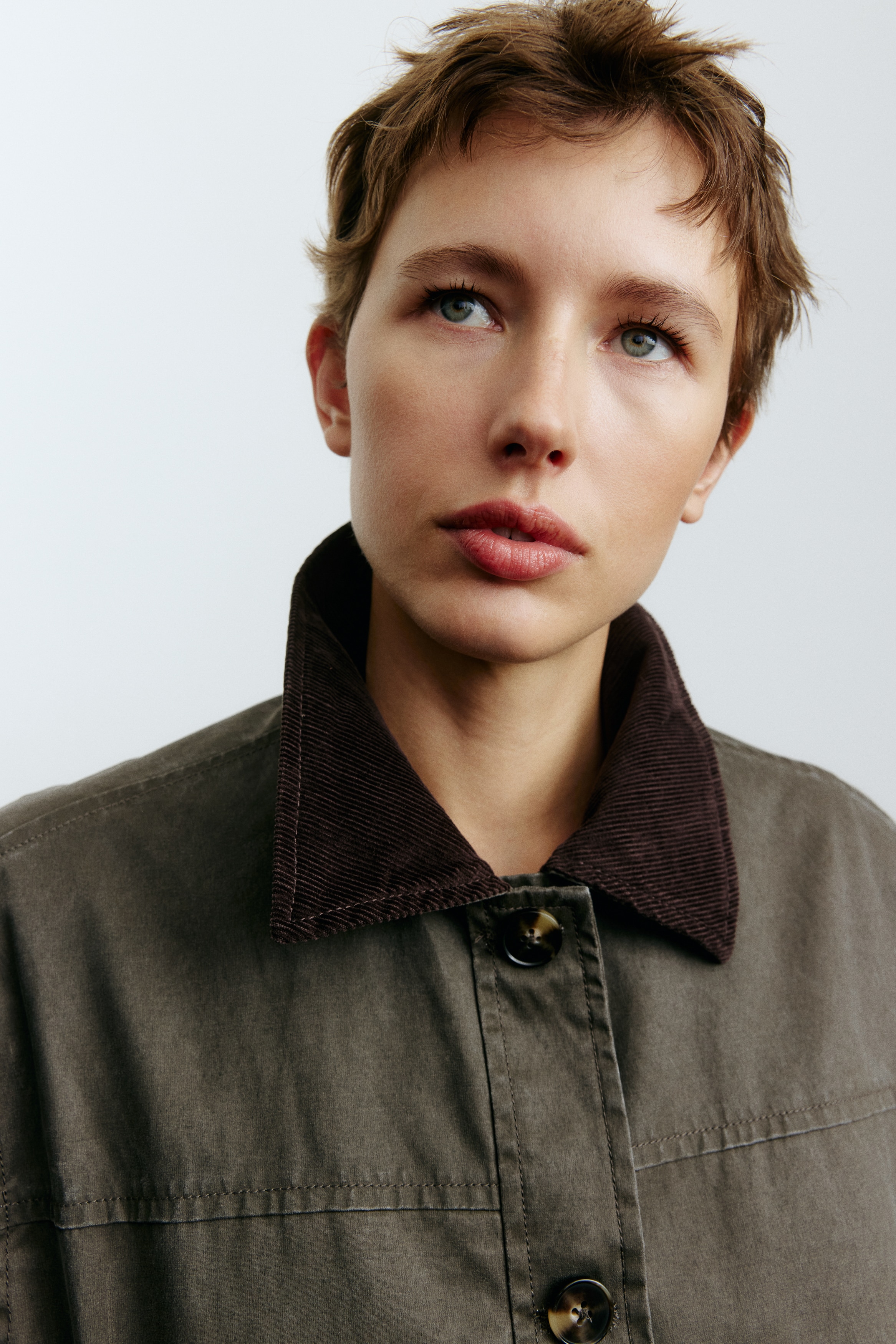 Corduroy-collar jacket