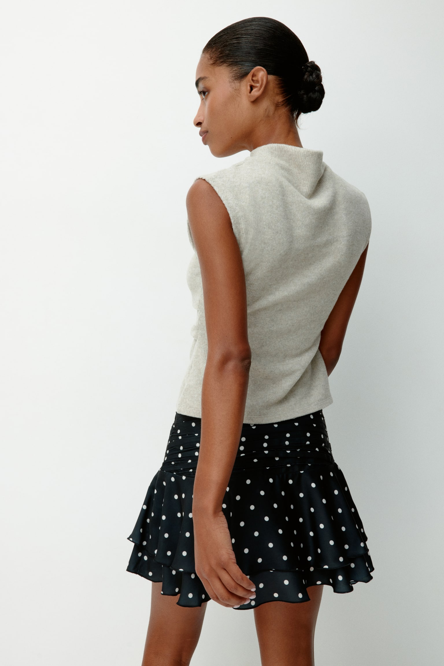 Minirock aus Satin - Schwarz/Gepunktet - 5