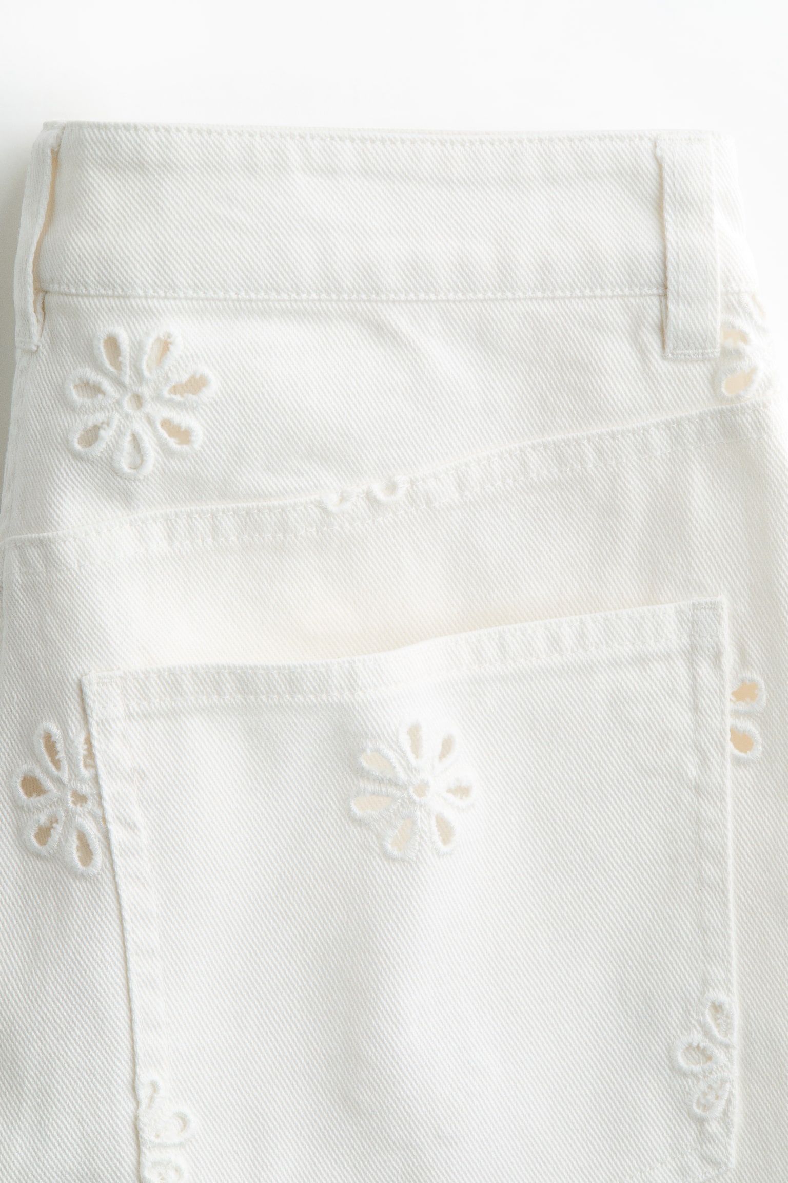 Pantalon en sergé avec broderie anglaise - Blanc - 7