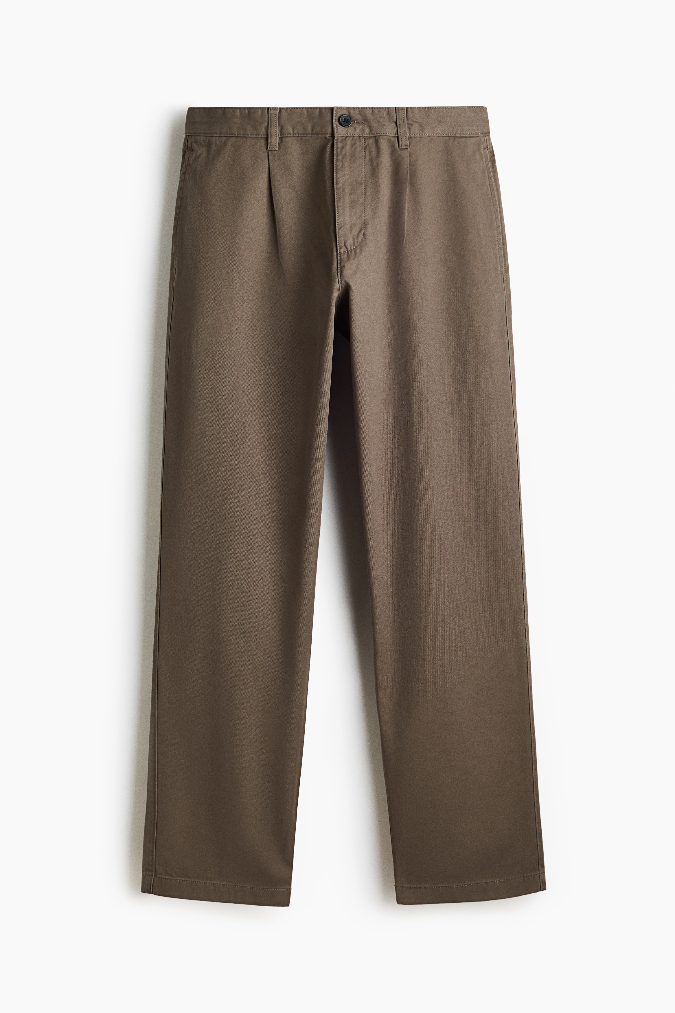 Relaxed Fit Cotton twill chinosModel