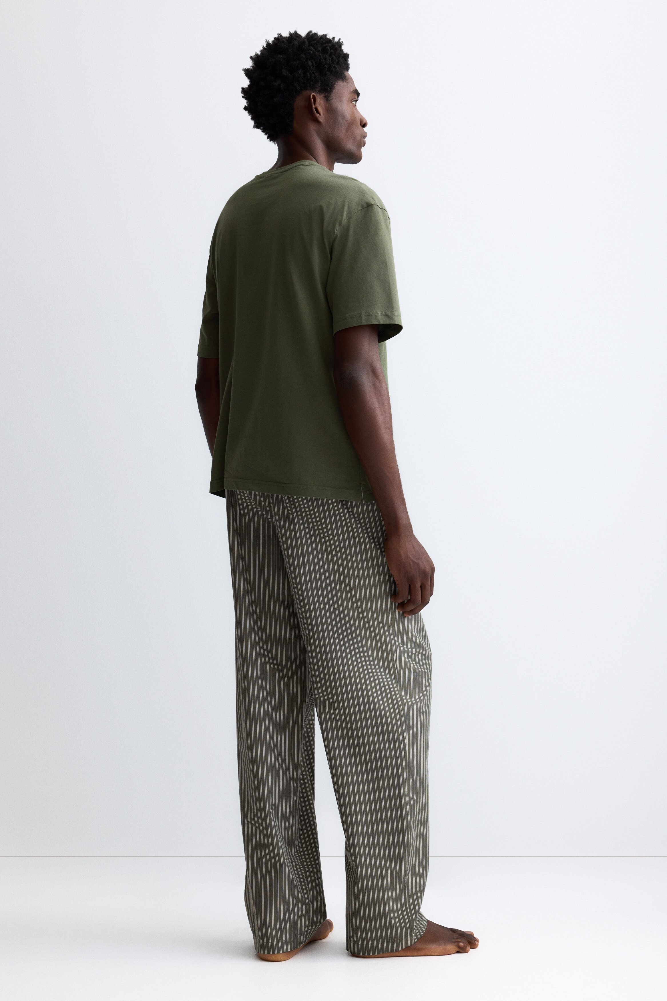 Pyjama T-shirt and bottoms set