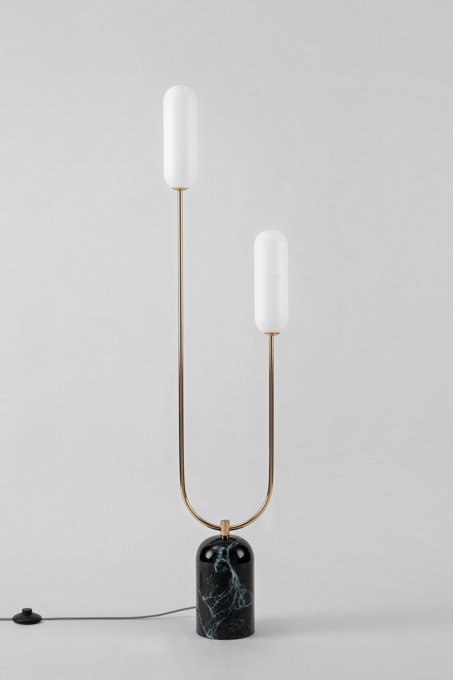 Curve Floor Lamp - Brass - 2