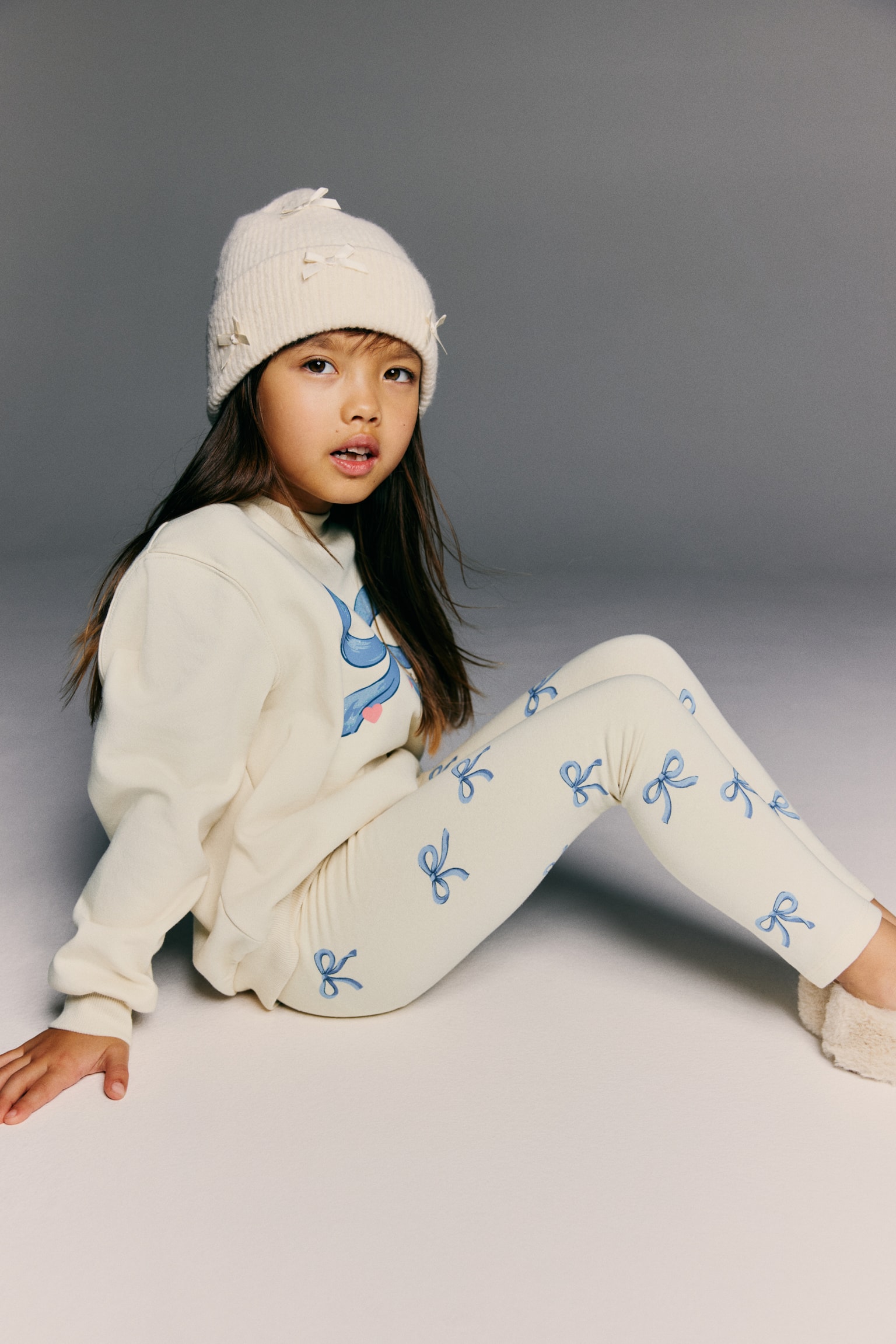 Legging - Crème/boucles/Noir/cœurs/Rose/cœurs/Noir/imprimé léopard/Rouge foncé/cœurs/Noir/Rose/licornes/Bleu/Gris clair chiné/arcs-en-ciel/Rose clair/faons/Blanc/motif arlequin/Rouge/carreaux/Rouge/carreaux/Marron/imprimé léopard - 4