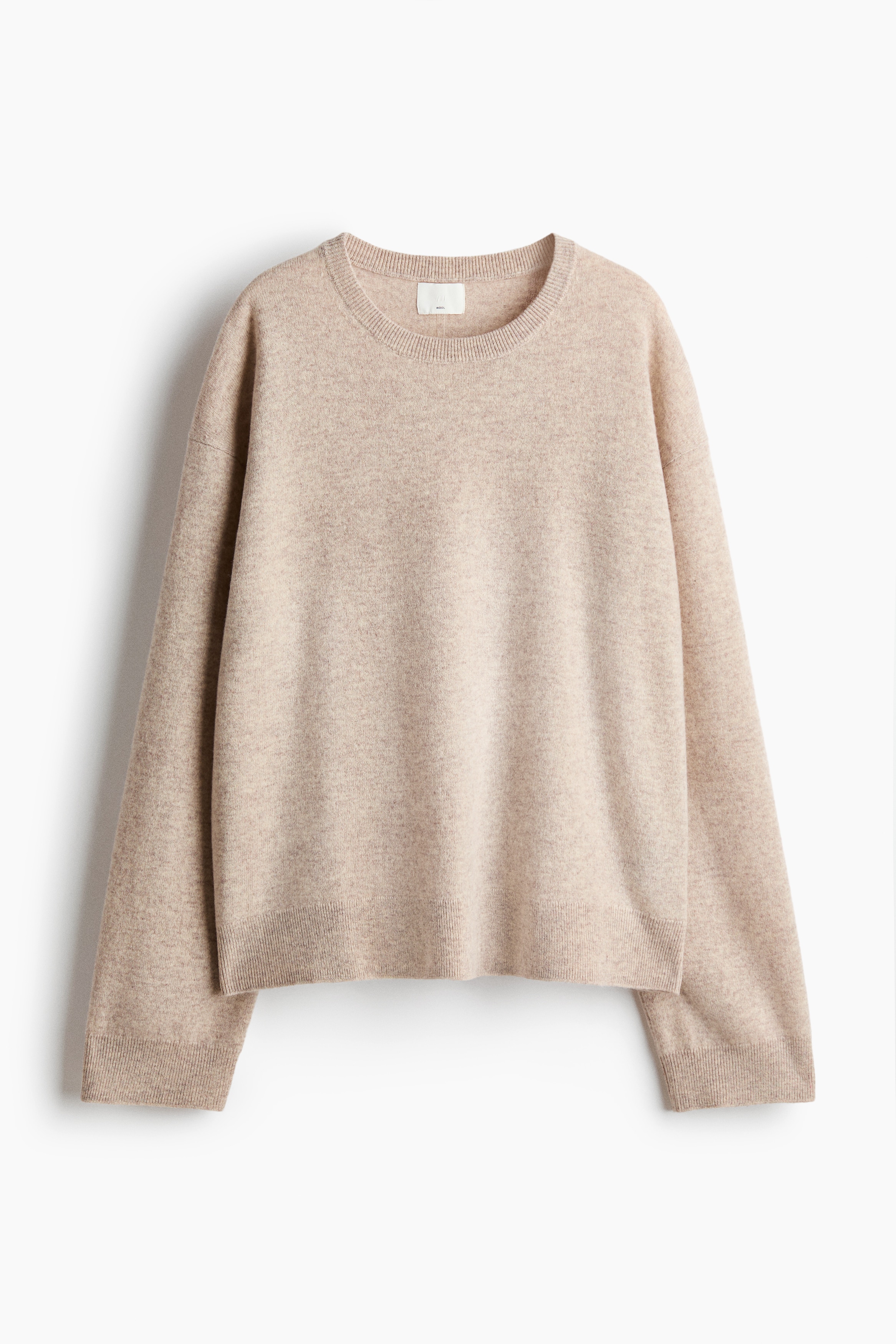 Oversized wool jumperModel