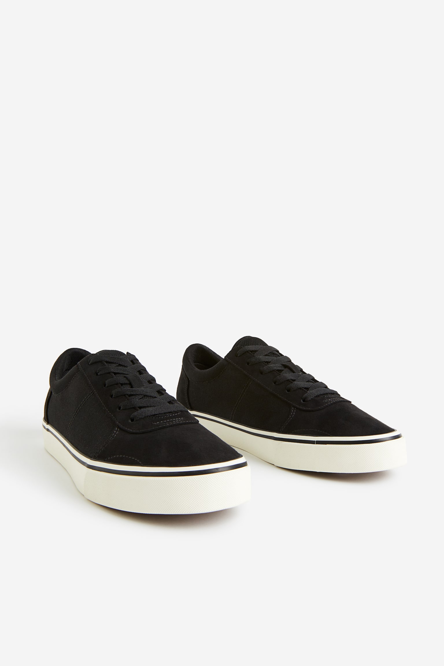 Canvas Sneakers - Black - 2