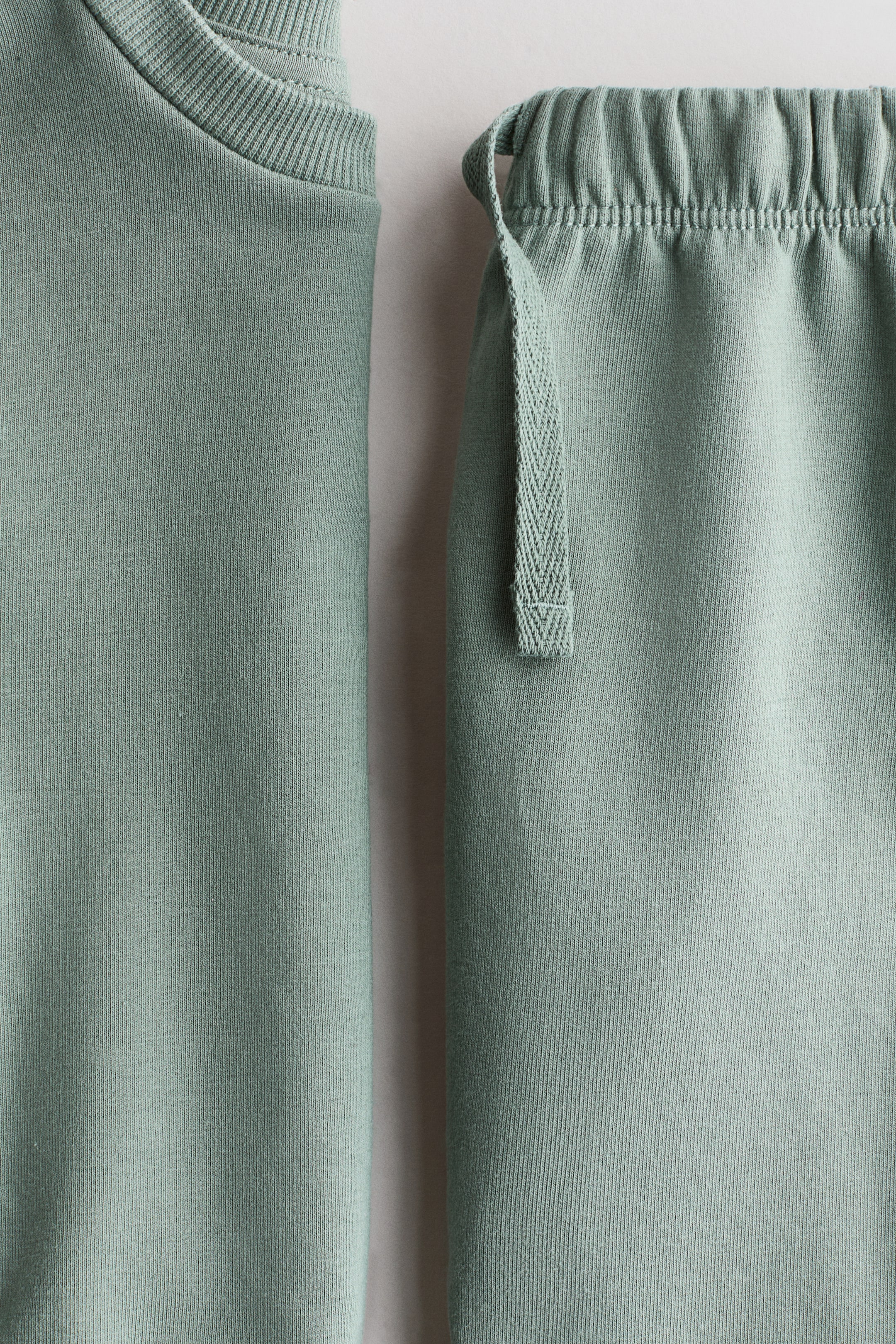 2-Piece Sweatshirt and Joggers Set