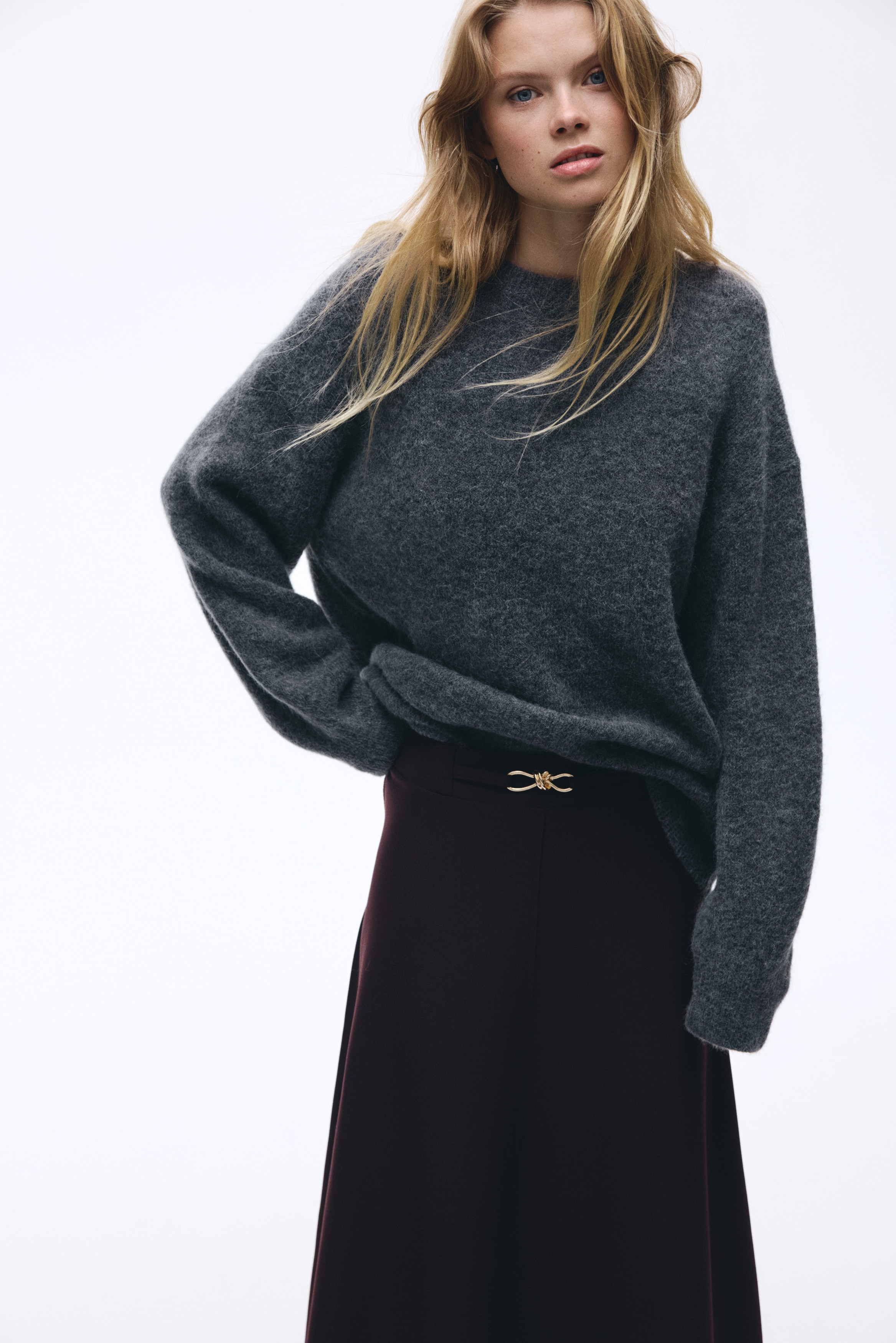 H & M - ベルトディテールミディスカート - レッド