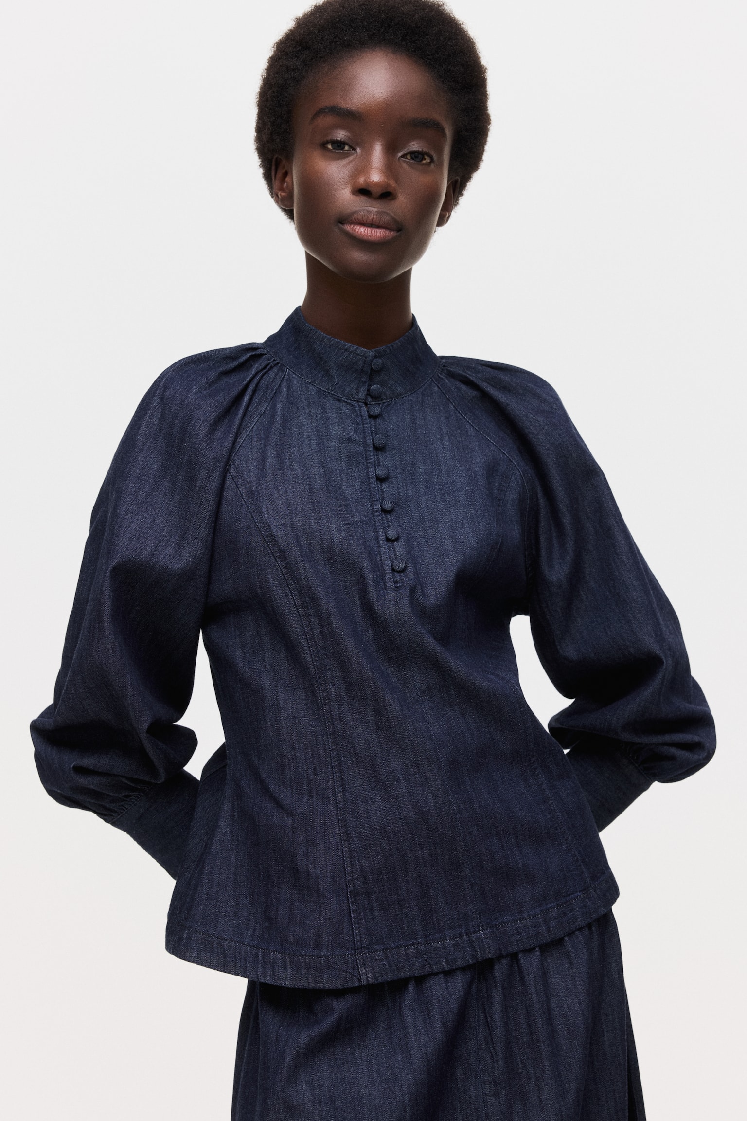 Bawełniana bluzka dżinsowa - Ciemnoniebieski denim - 1