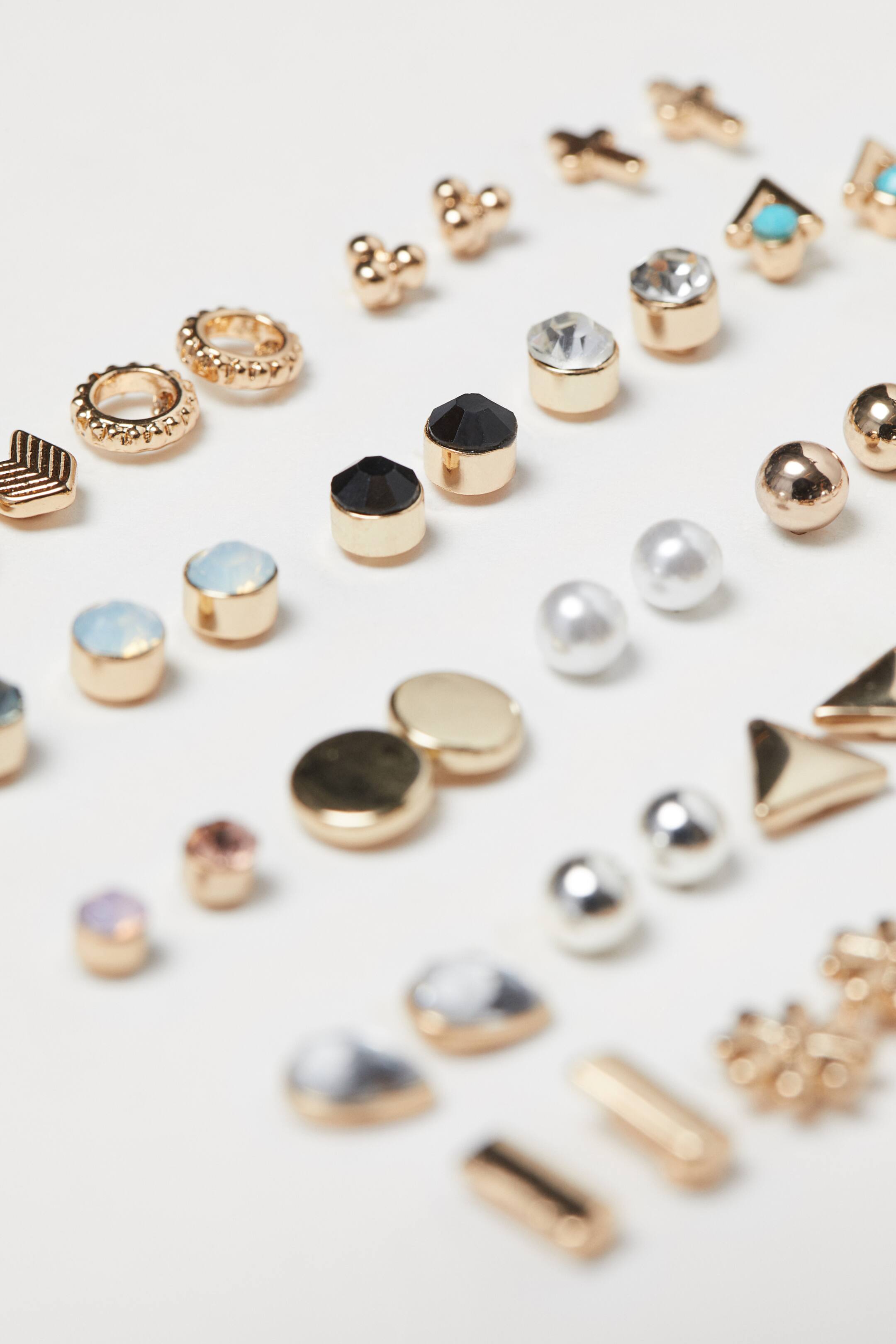 Nagyobb kép megtekintése: 25 pár beszúrós fülbevaló - Aranyszínű - NŐI | H&M HU 2