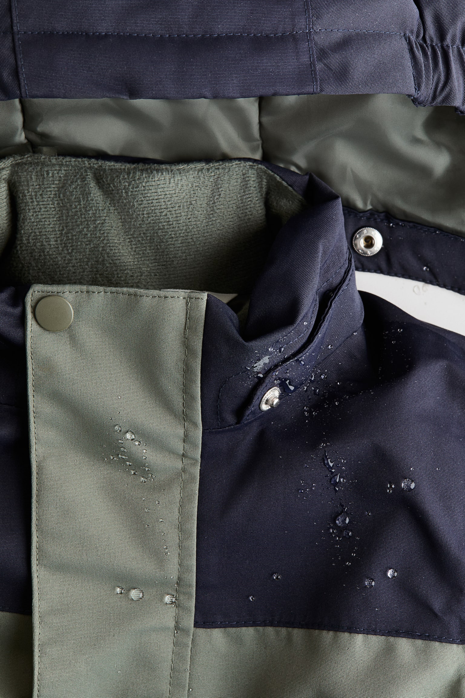 Детский комбинезон H&M Waterproof Room-to-Grow Snowsuit, цвет: Хаки зелёный — фото 5