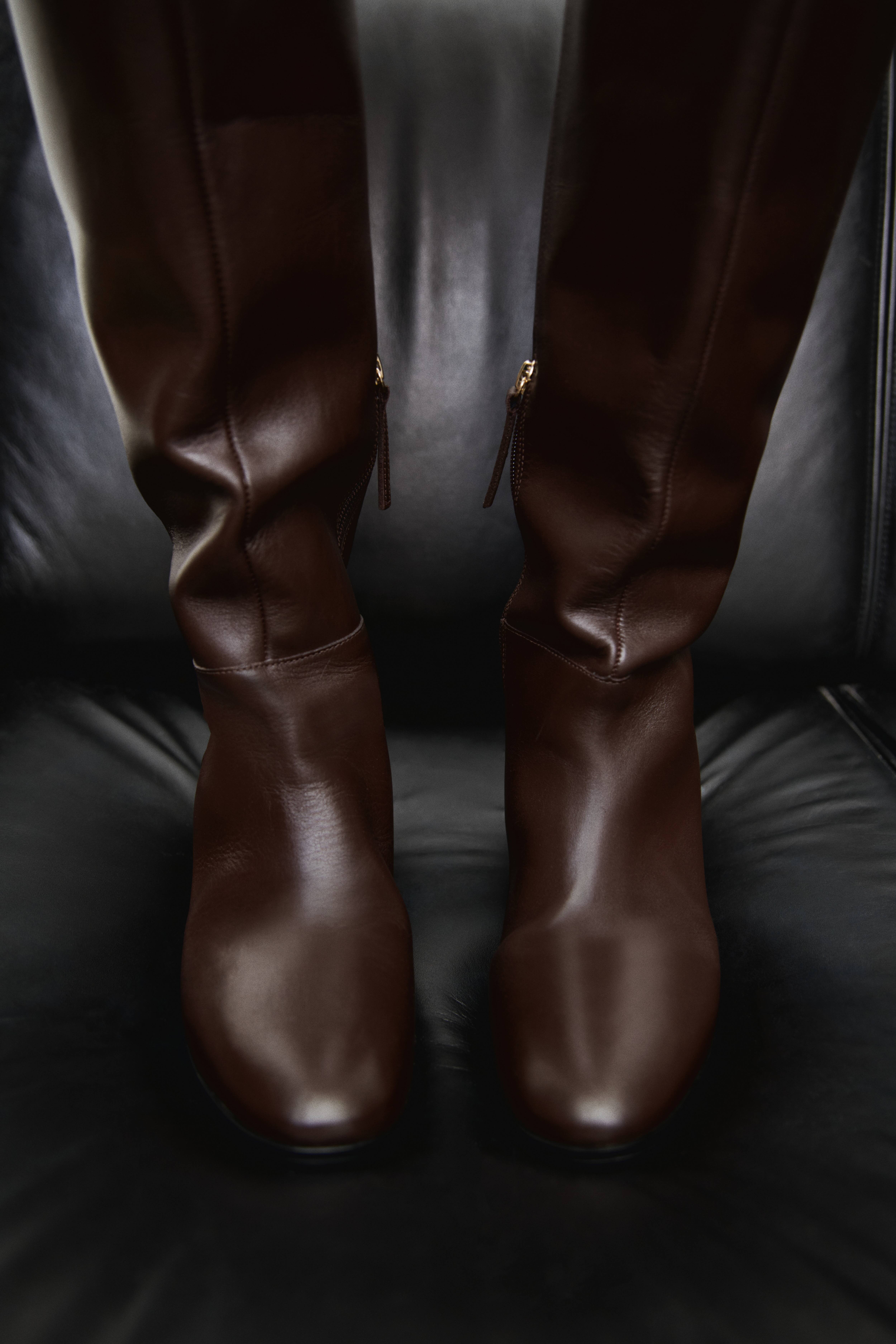 Kniehoge Leren Laarzen Donkerbruin DAMES H M BE Kniehoge Leren Laarzen Donkerbruin DAMES H M BE