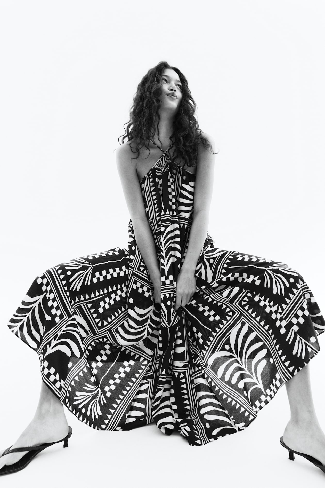 Robe longue à fines bretelles imprimé ethnique - Noir