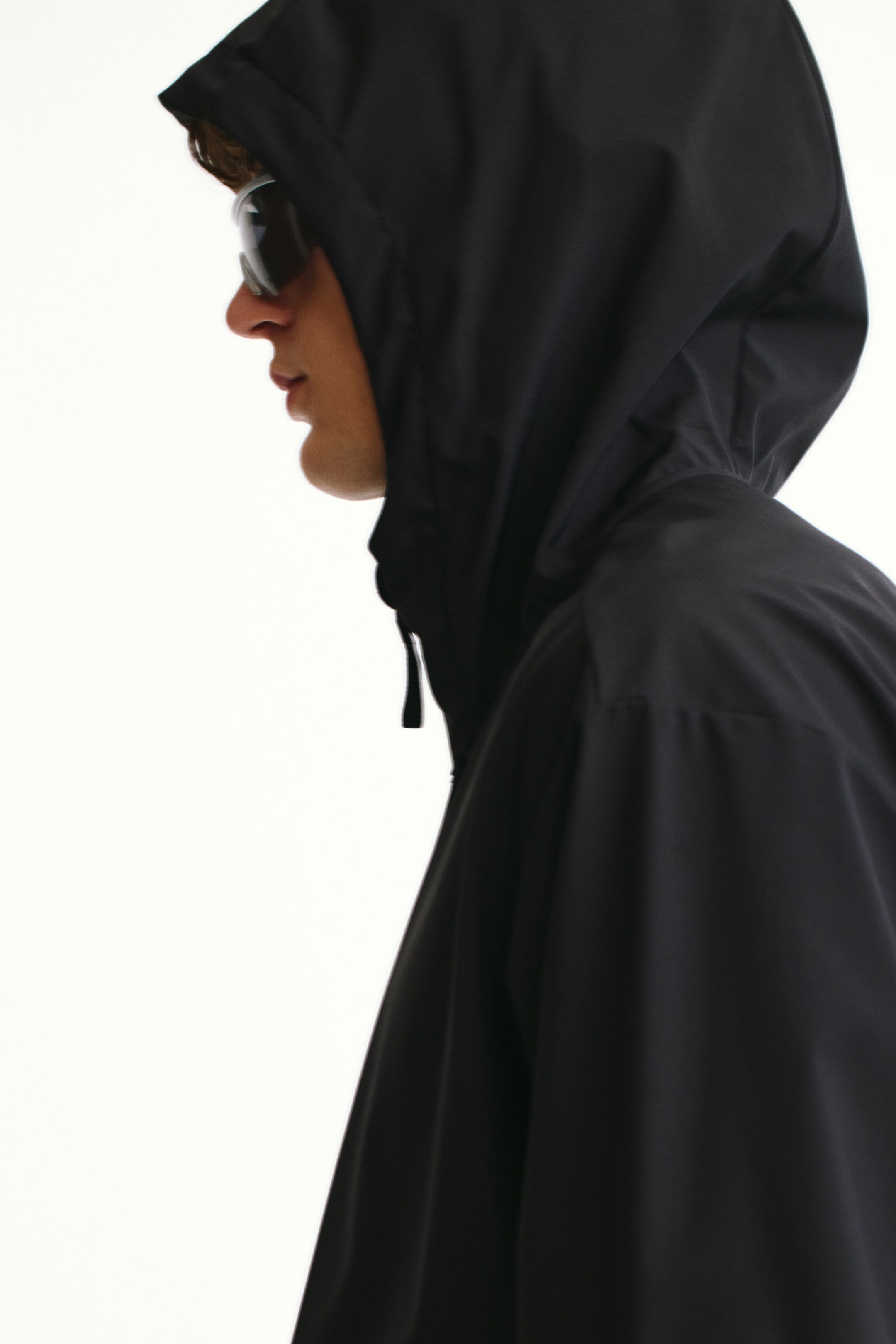 Regular-Fit Water-Repellent Softshell Jacket