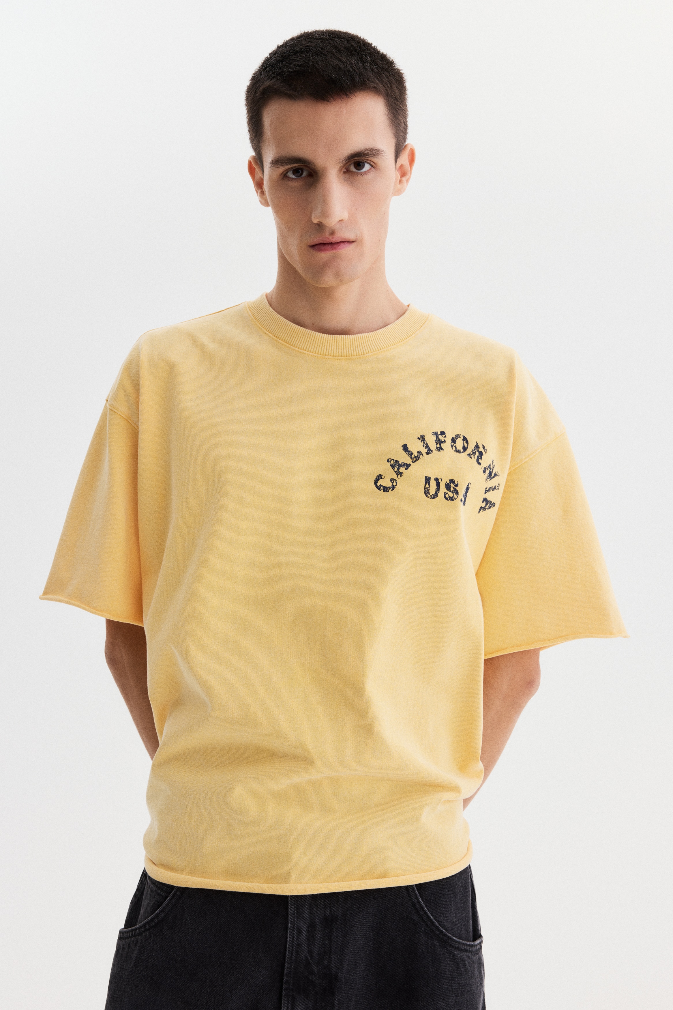 Oversized Boxy T-Shirt - Yellow/California/Dark blue/Run Wild/Black/Golden Sunset/Dark brown/Reality Bites/Gray/Bright red/Sunset/Dark gray/SoHo NYC/Dark blue/California