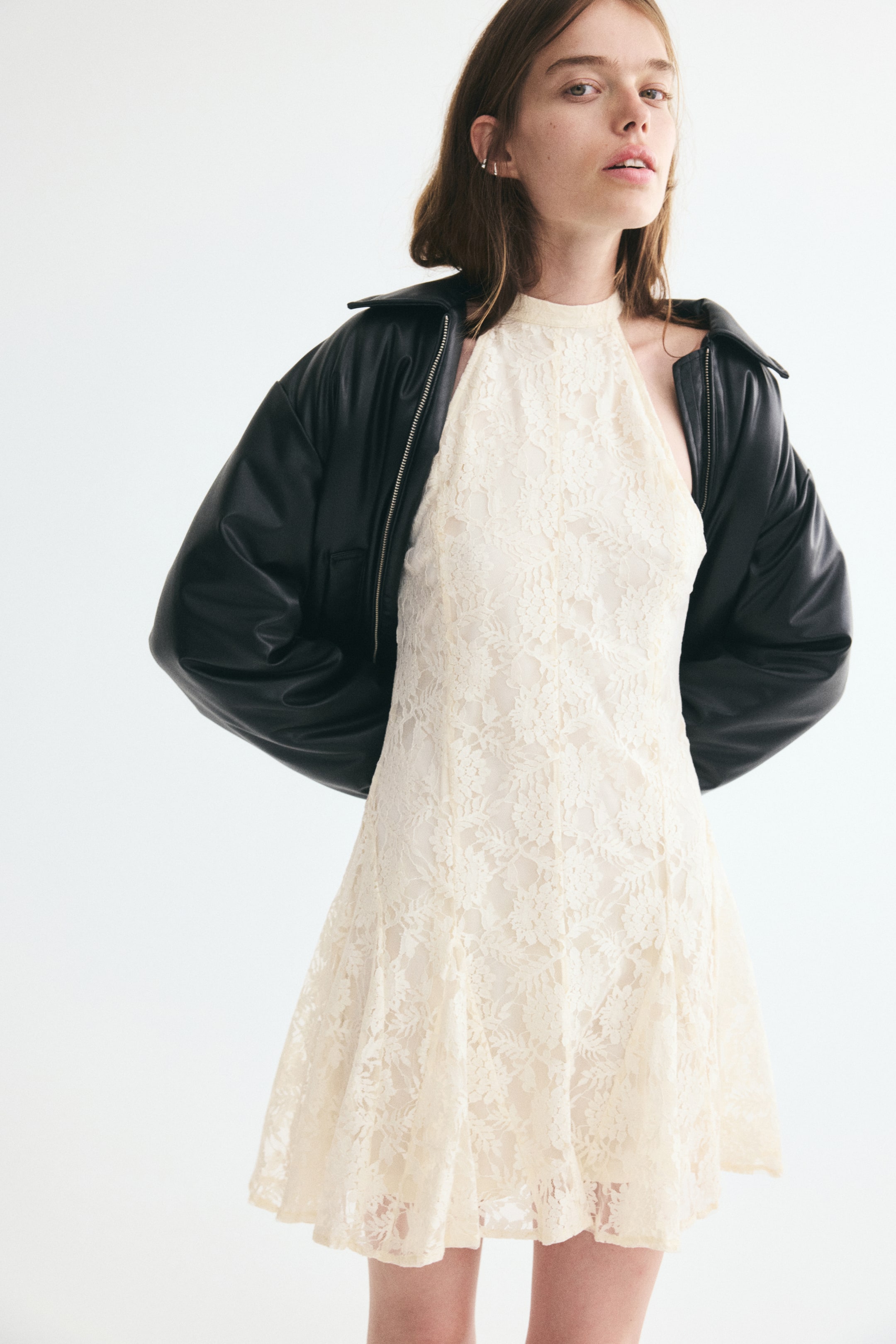 Agrandir l'image: Robe à plis godets en dentelle - Crème - FEMME | H&M FR 1
