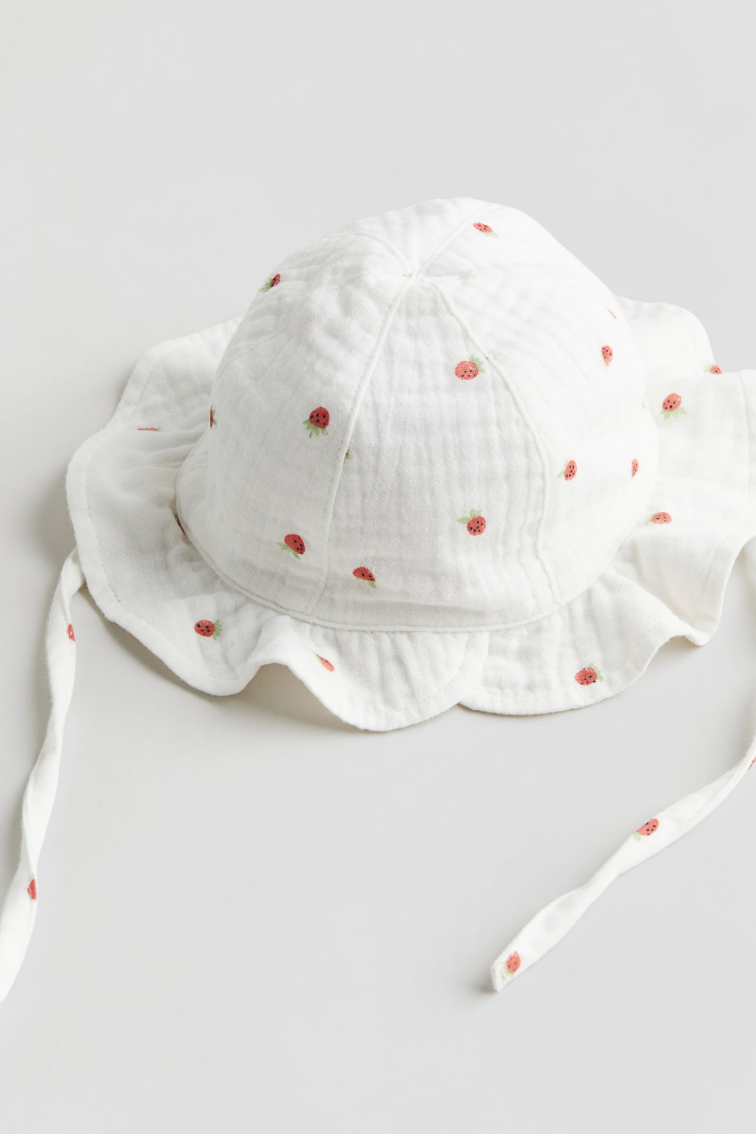 2-piece Pattern Muslin Set - White/Strawberries - 2