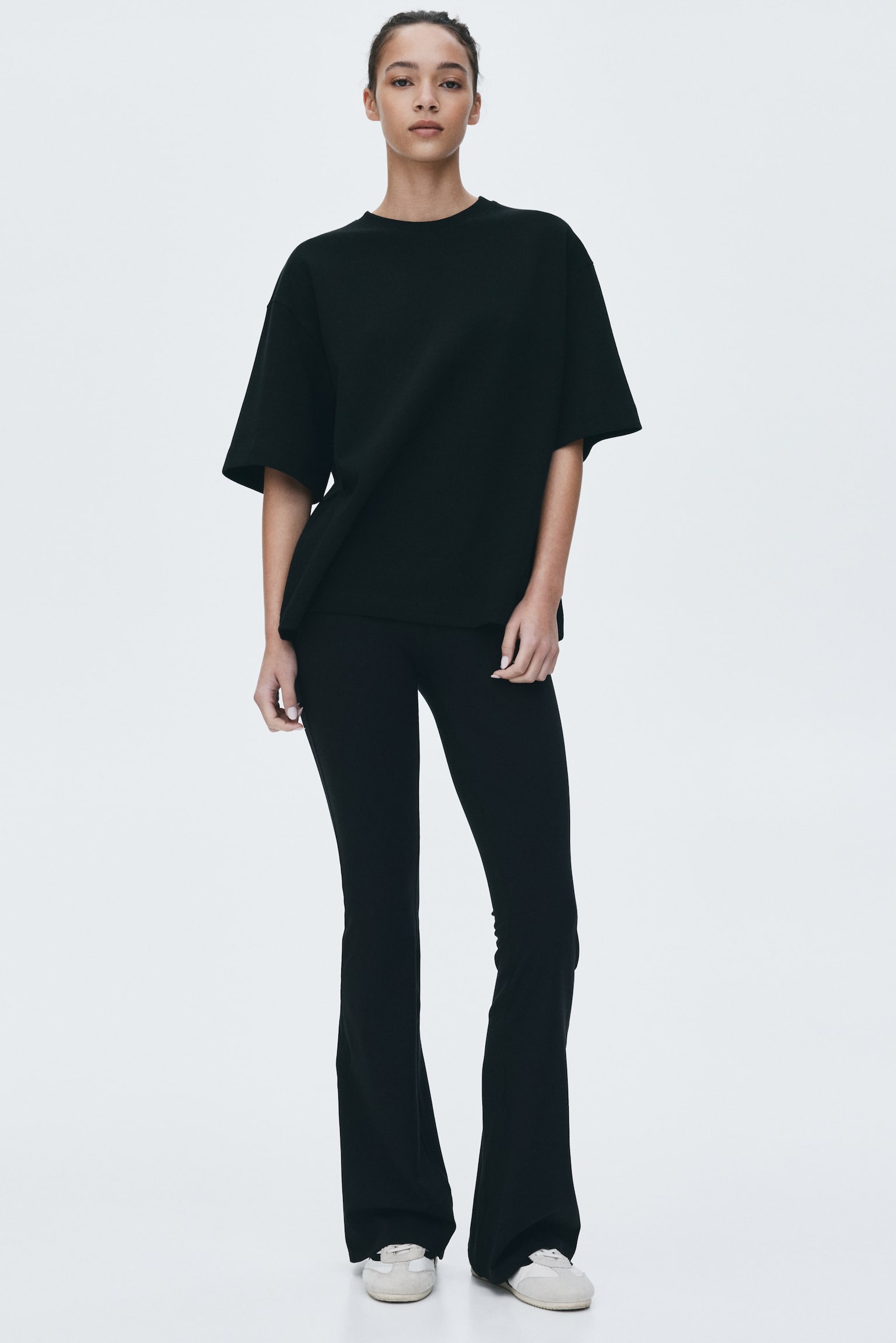 T-shirt w interlokowy splot - Czarny/Biały/Zakurzony fiolet - 6