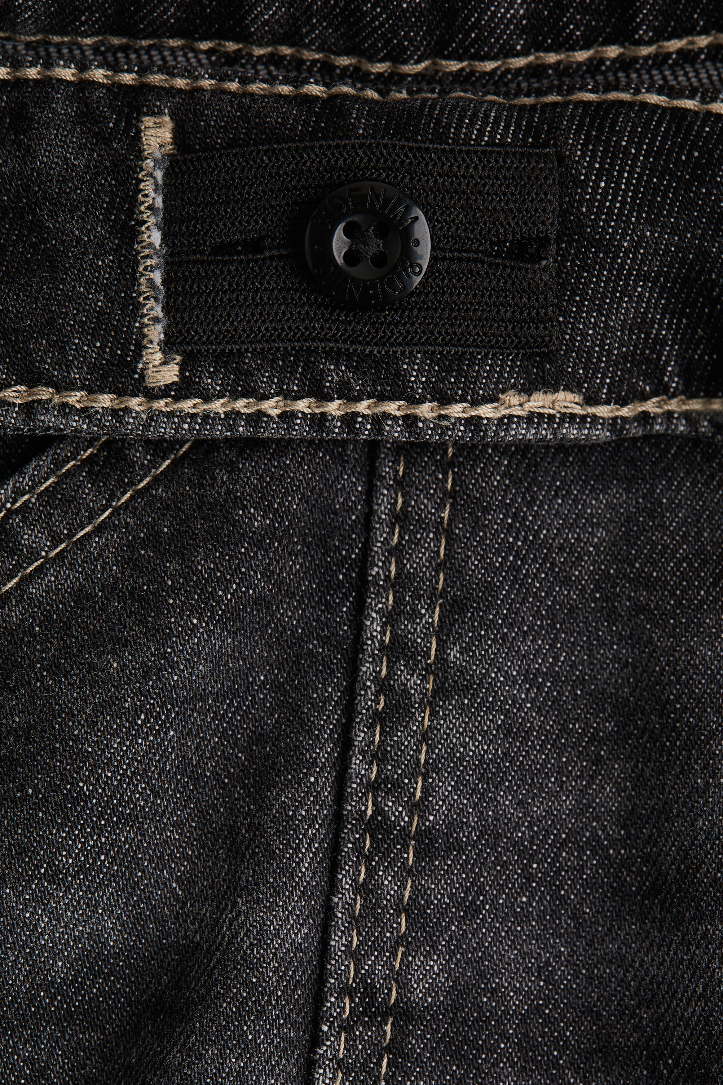 Wide Leg Cargo Jeans