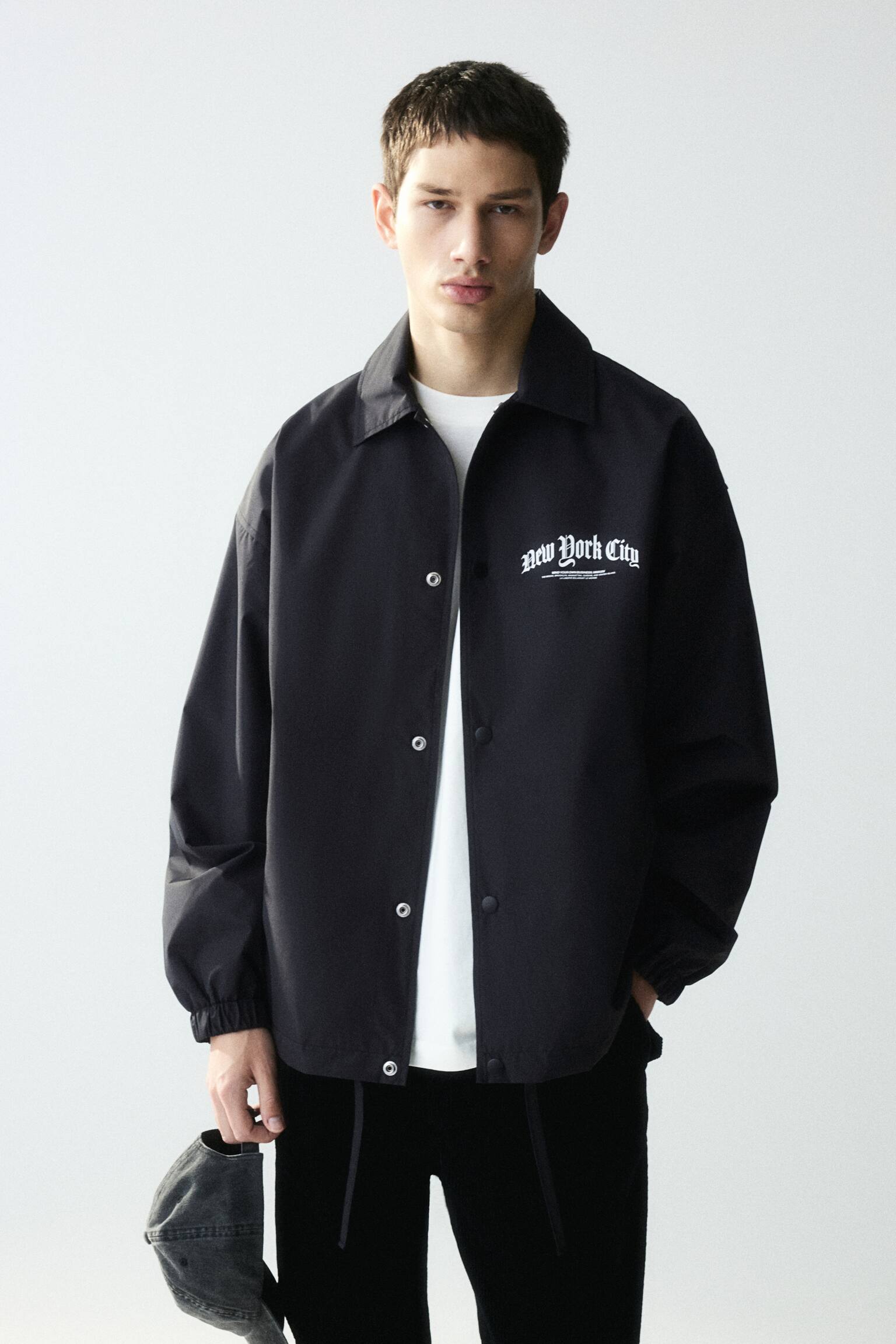 Loose Fit Water Repellent Coach Jacket - Black/New York City/Dark blue/Breathe - 3