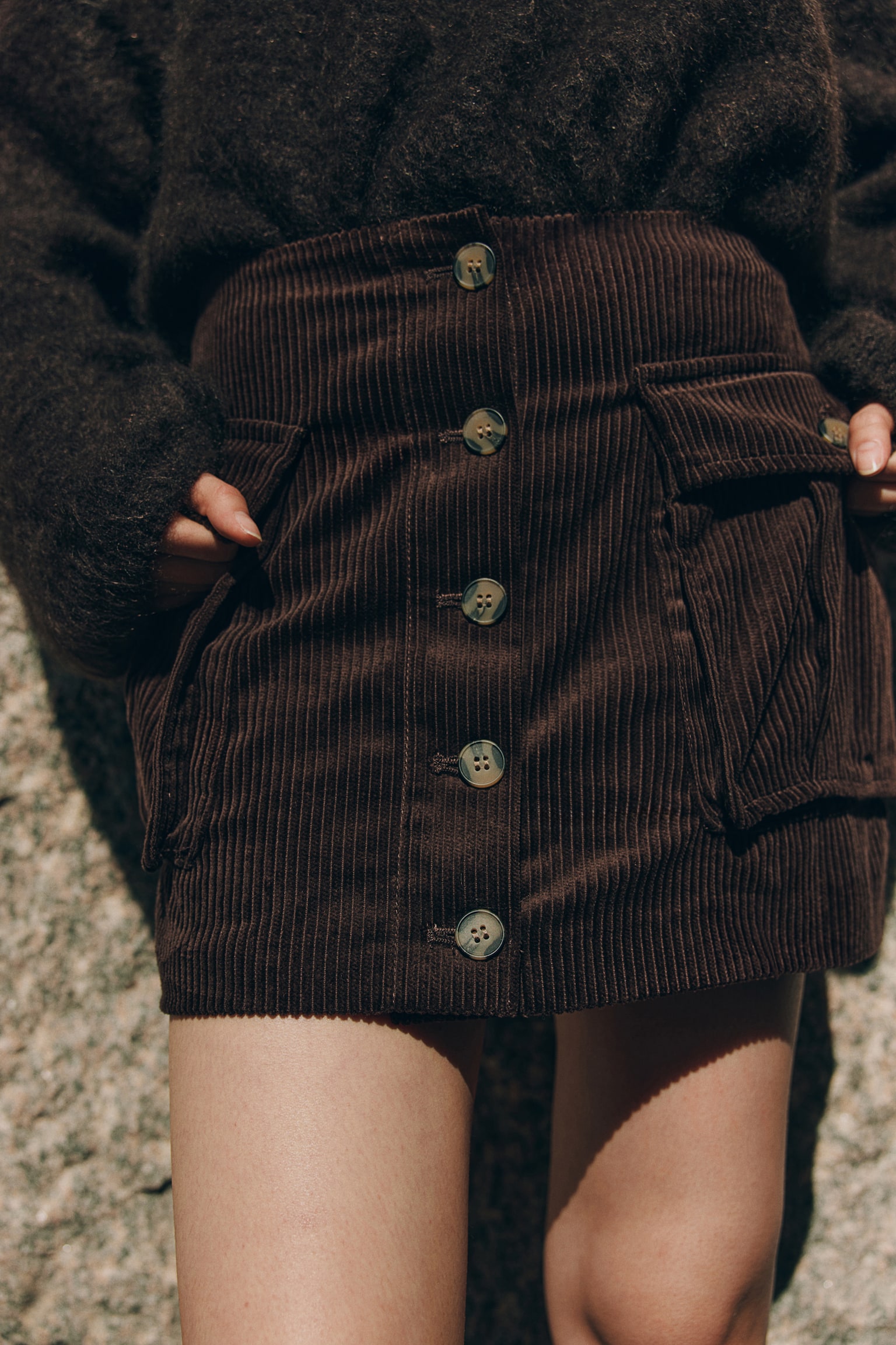 Corduroy mini skirt - Dark brown - 4