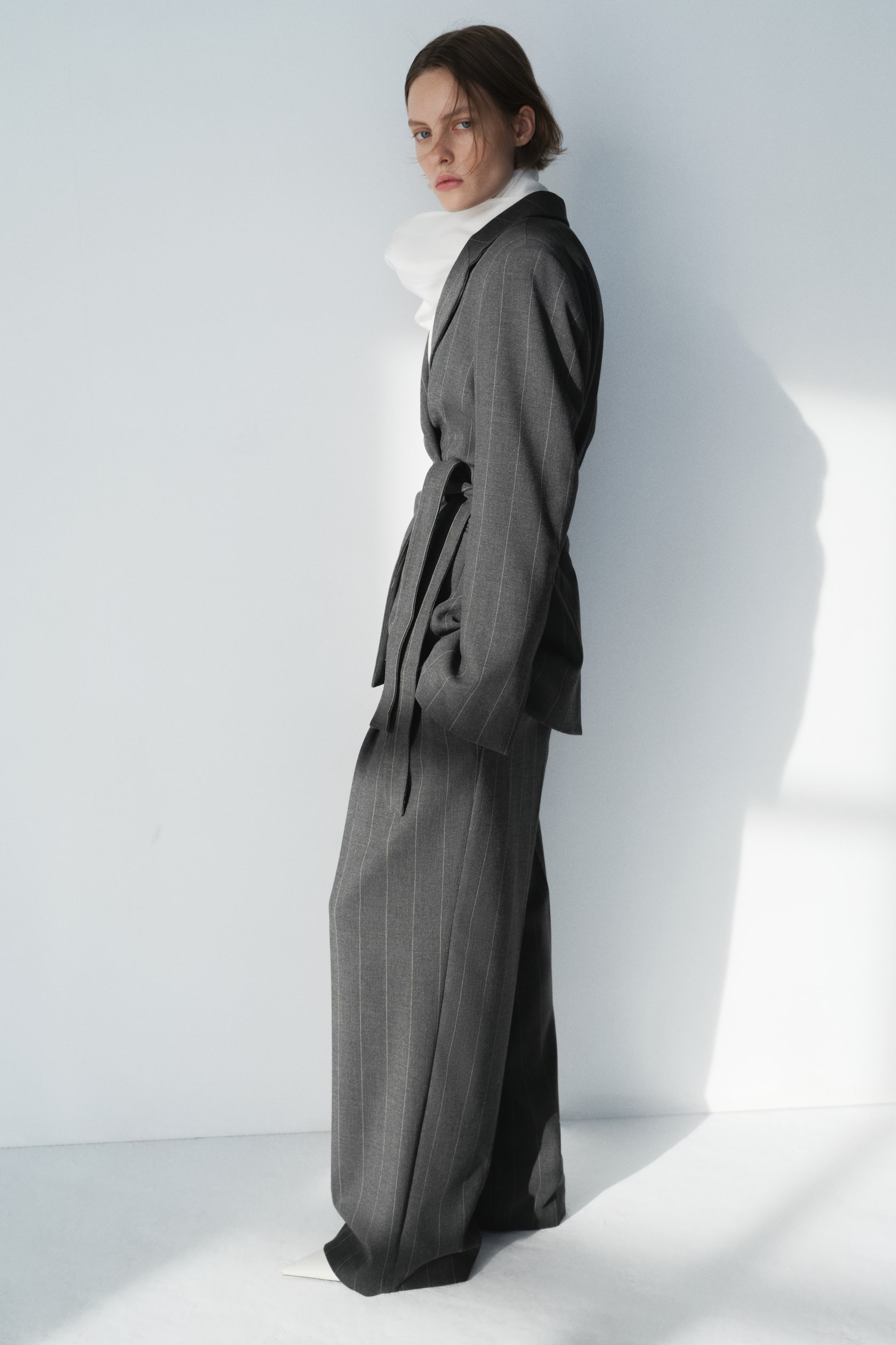 View larger image: Tailored trousers - Dark grey/Pinstriped - Ladies | H&M IN 1