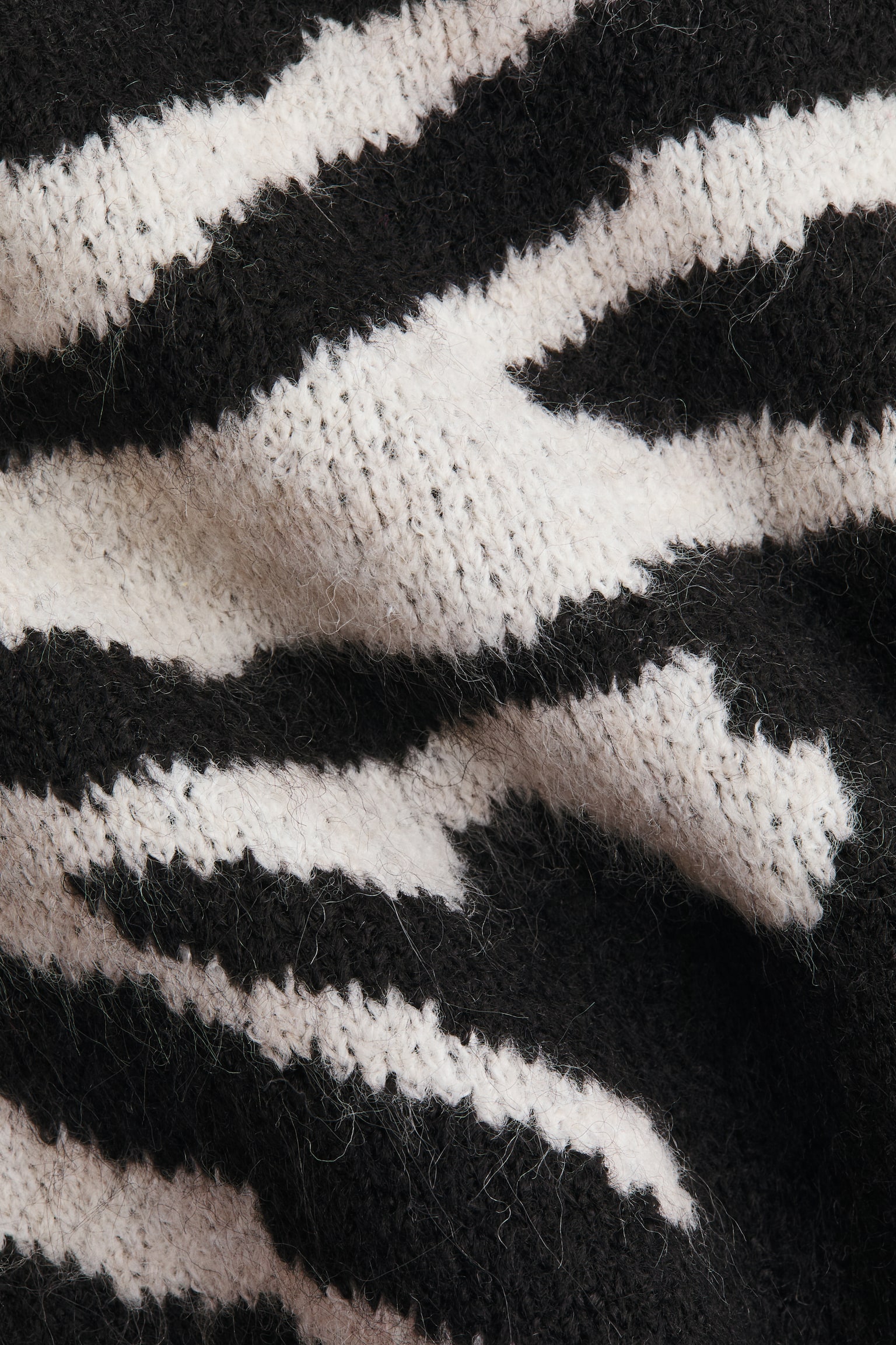 Женская юбка H&M Jacquard-Knit, цвет: Чёрный / Зебра с принтом — фото 4