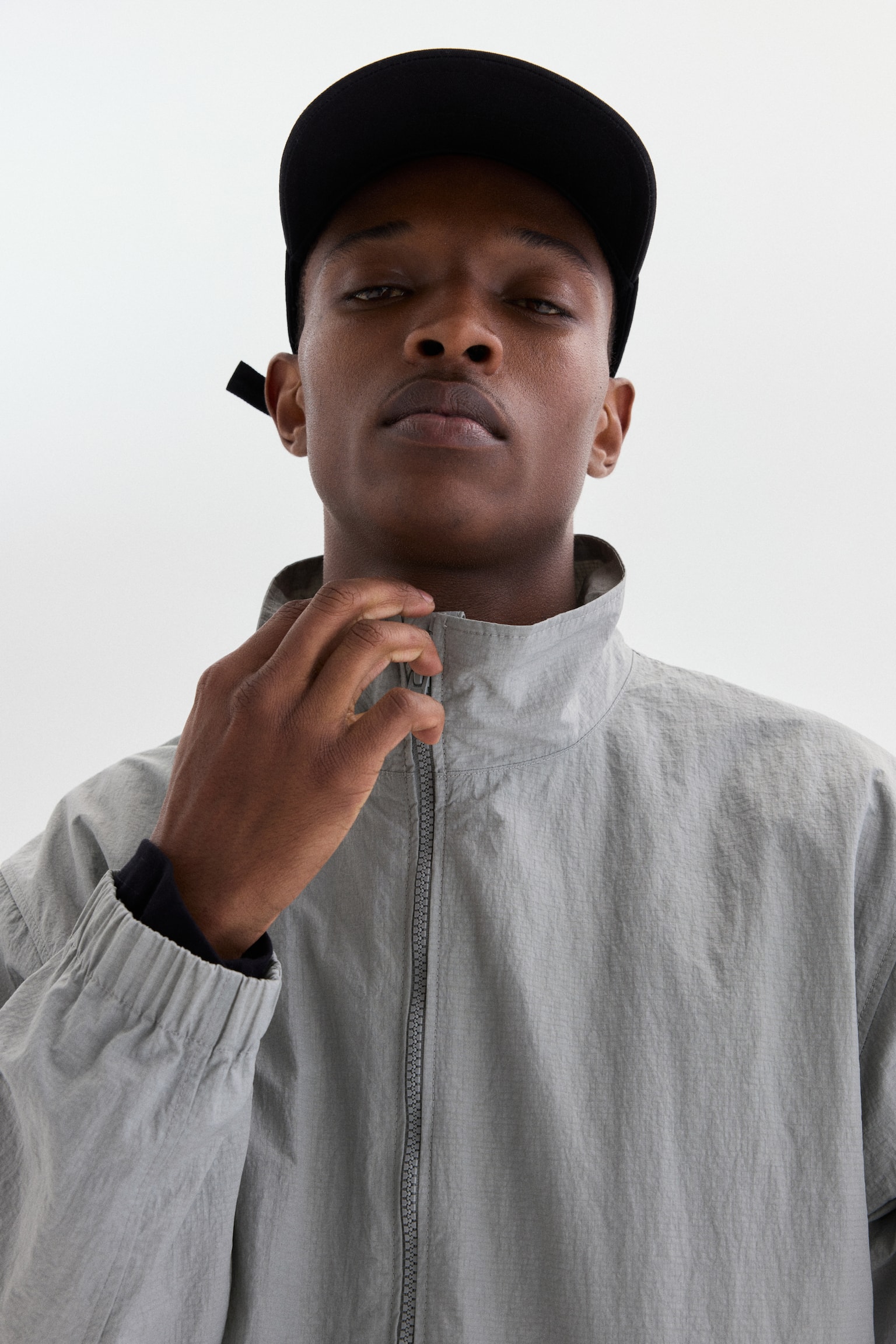 Water-repellent windbreaker - Light grey/Black - 3