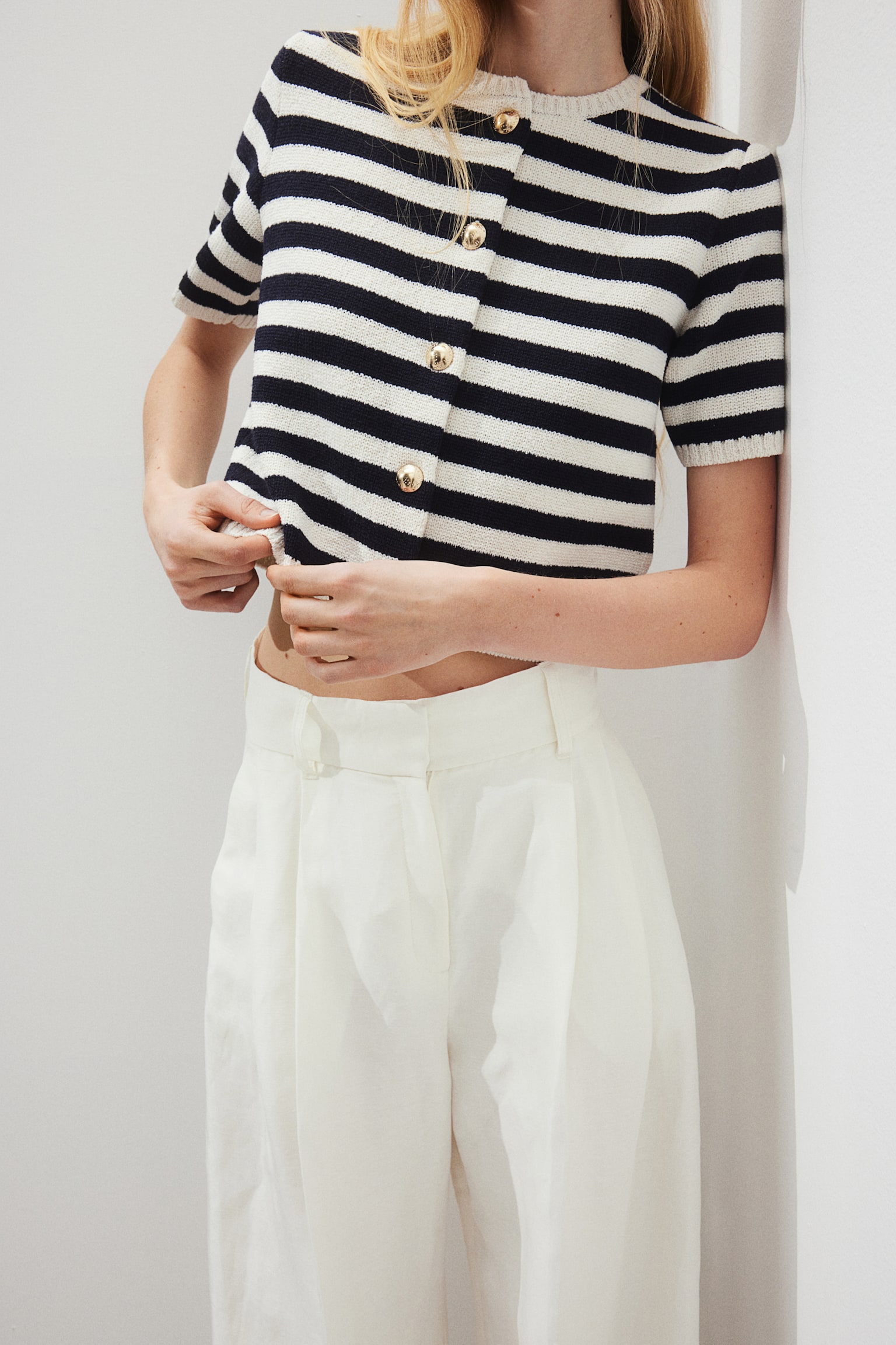 Short-sleeved cardigan - Cream/Striped - 3