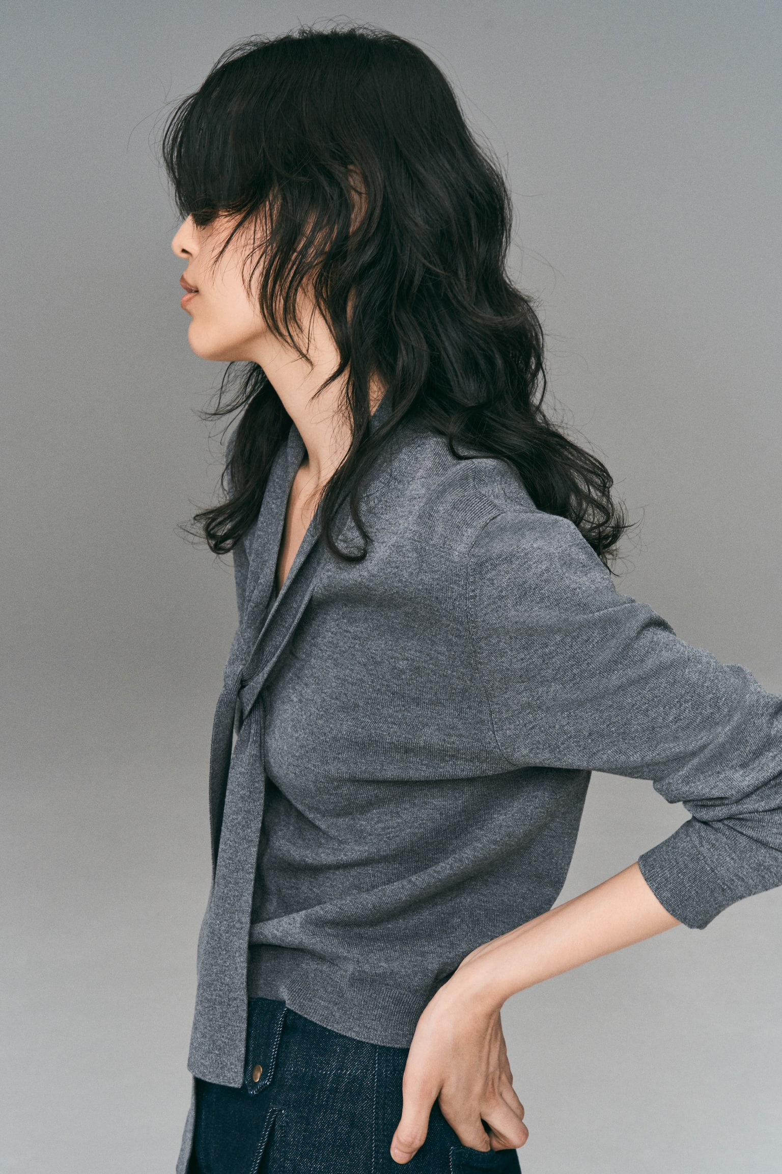 스카프 칼라 스웨터 - 그레이 멜란지/화이트 - 3