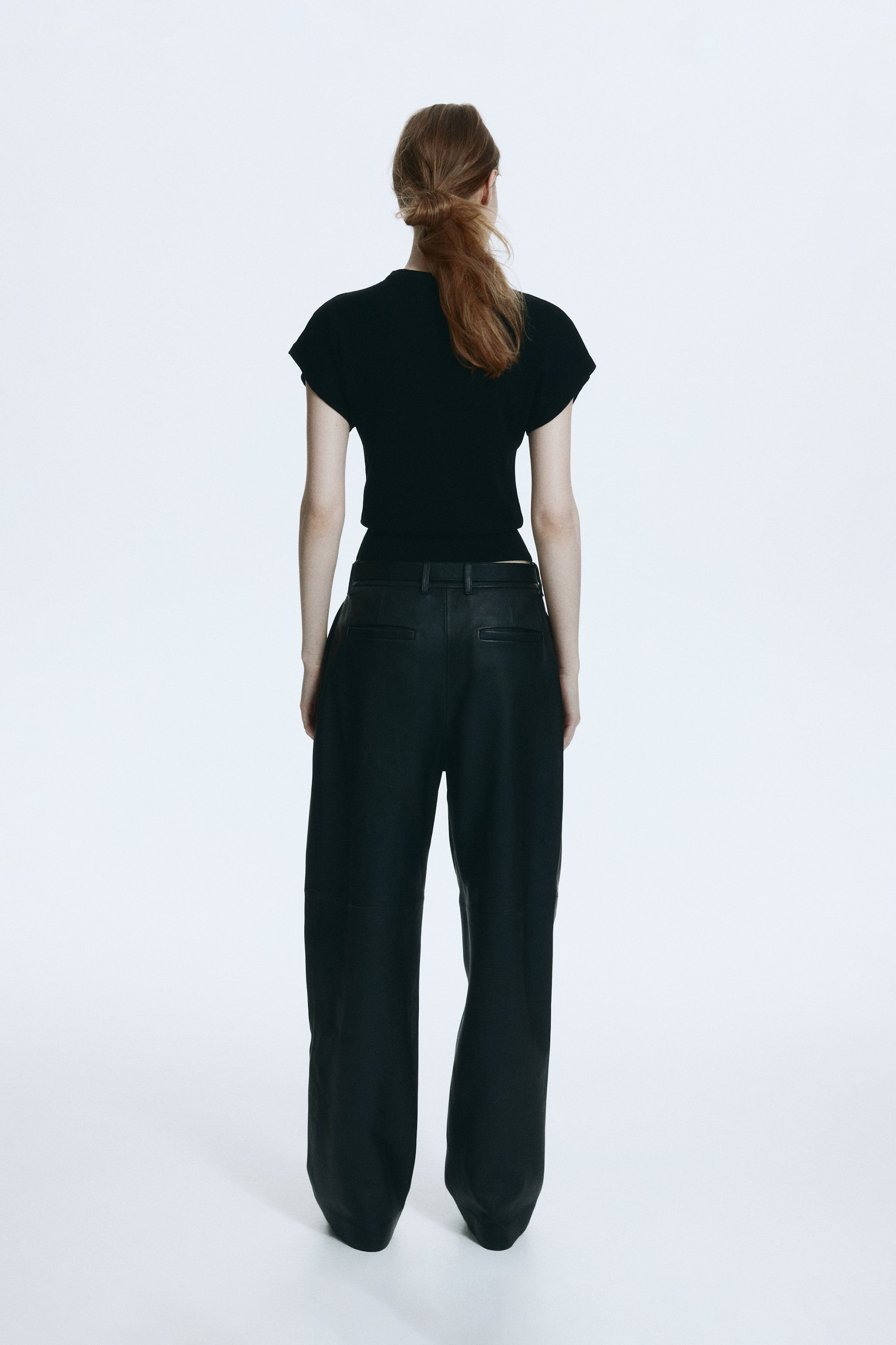 Nagyobb kép megtekintése: Felezett rövid ujjú felső - Fekete - NŐI | H&M HU 3