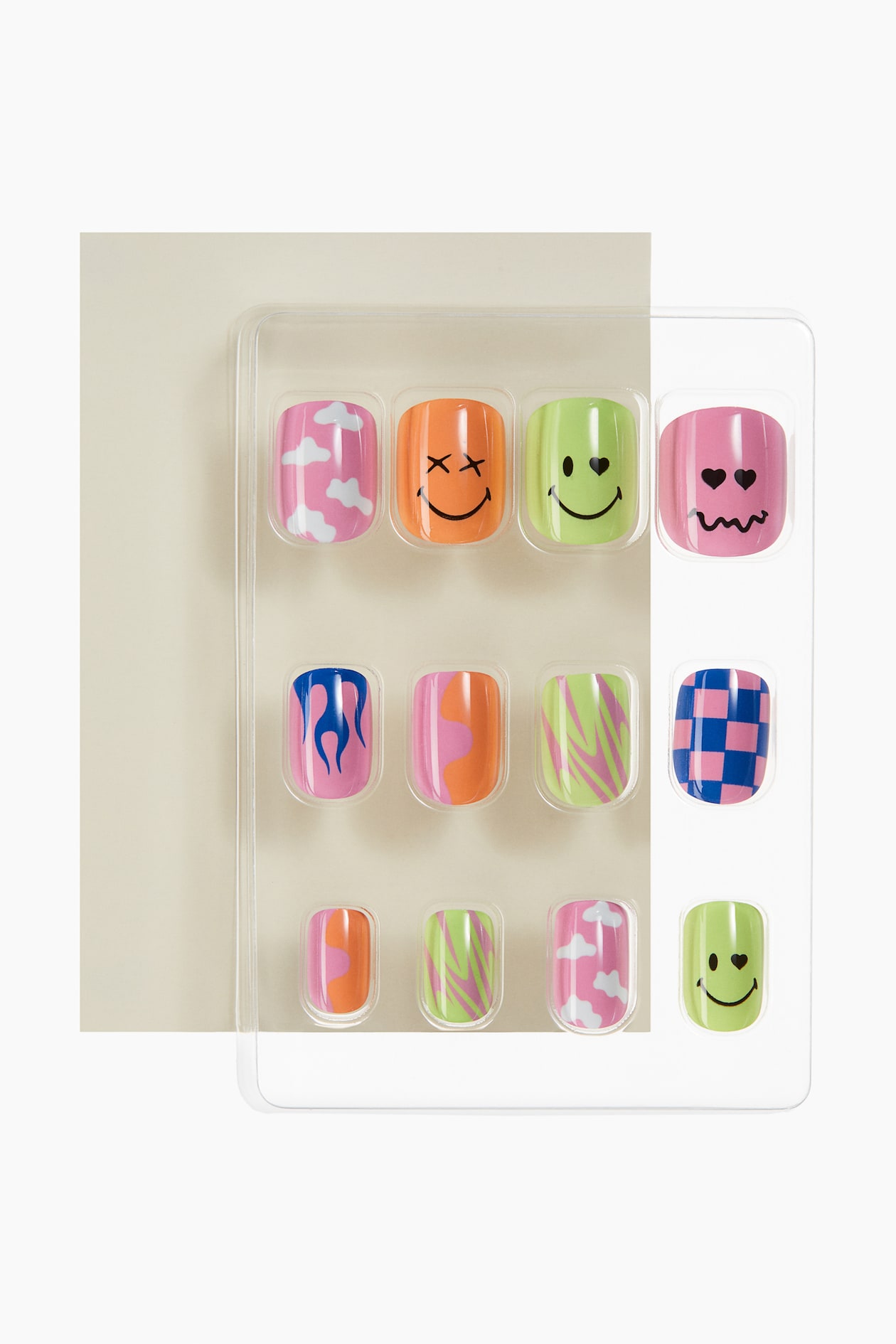 Press-on Nails - image 2