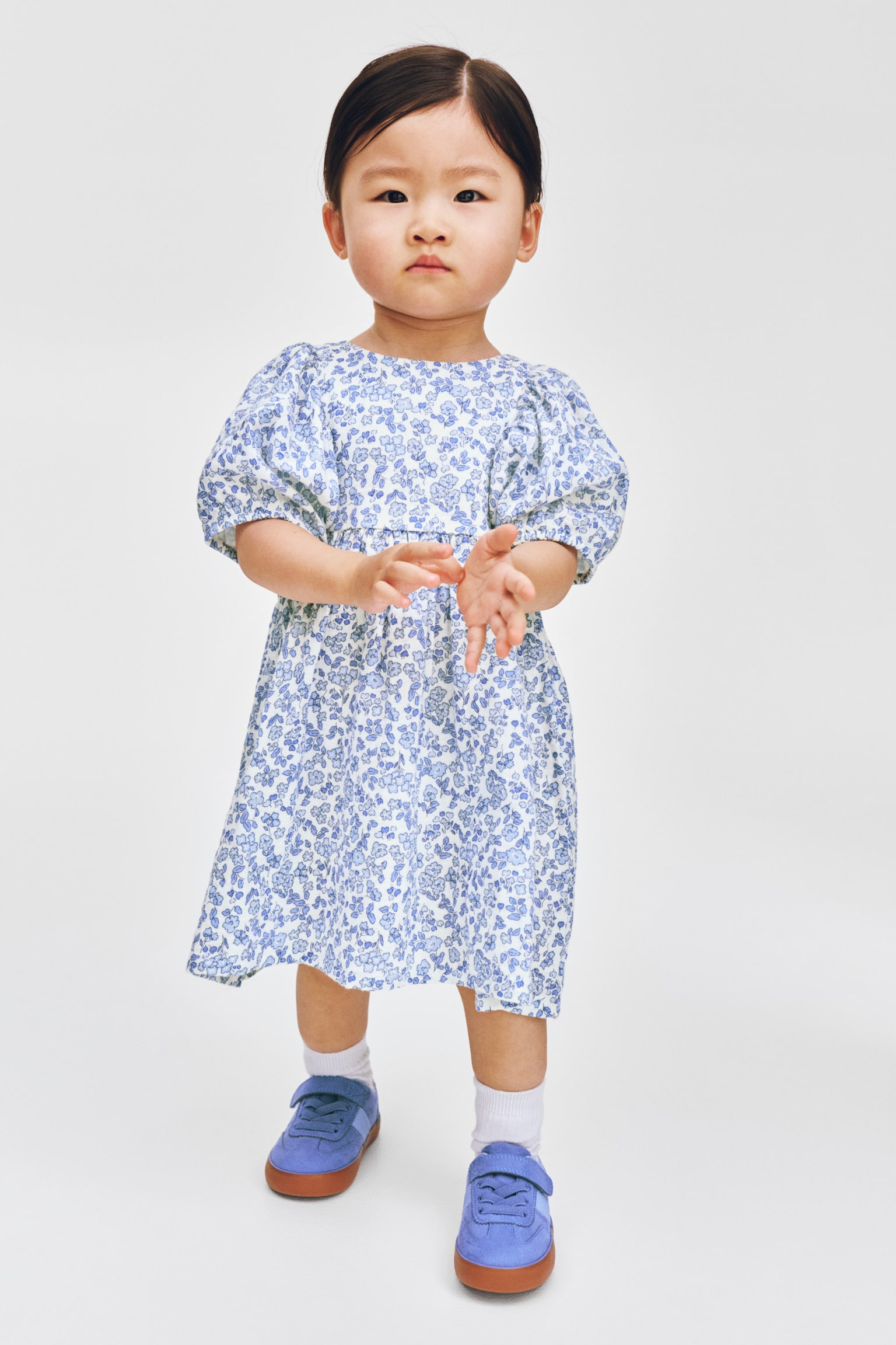 Robe en mousseline de coton - Bleu clair/fleuri/Blanc/cerises/Rose clair/fraises/Beige clair/cœurs - 2