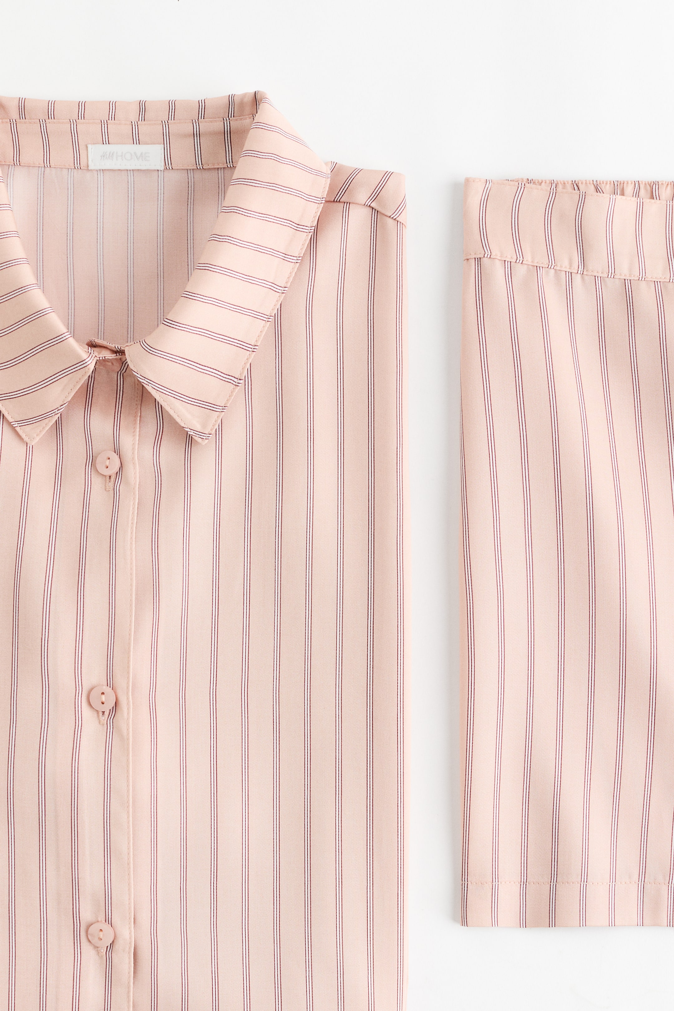 Pyjama rayé en satin de lyocell