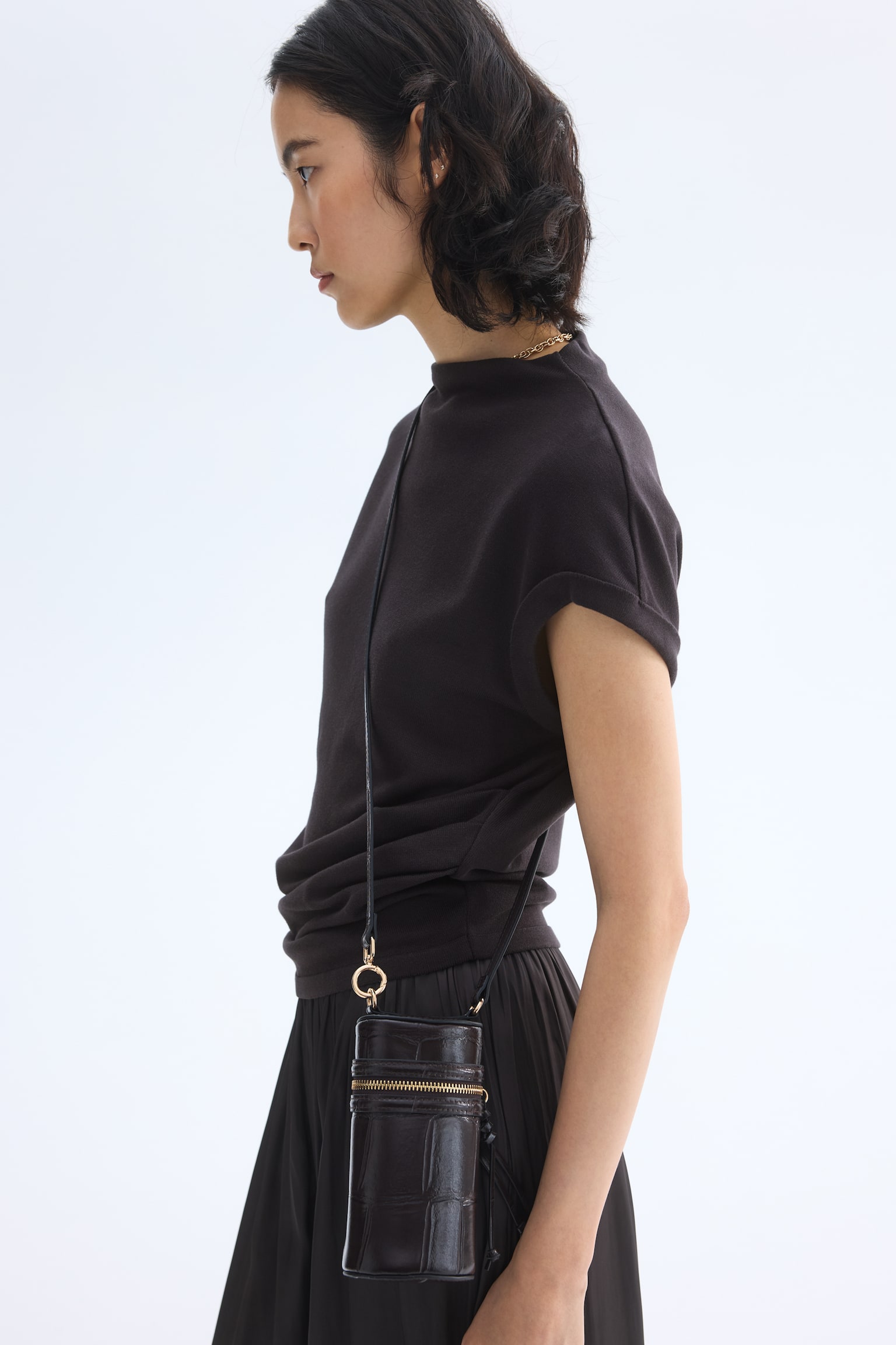 Drapirana bluza od finog pletiva - Tamnosmeđa/Bela - 3